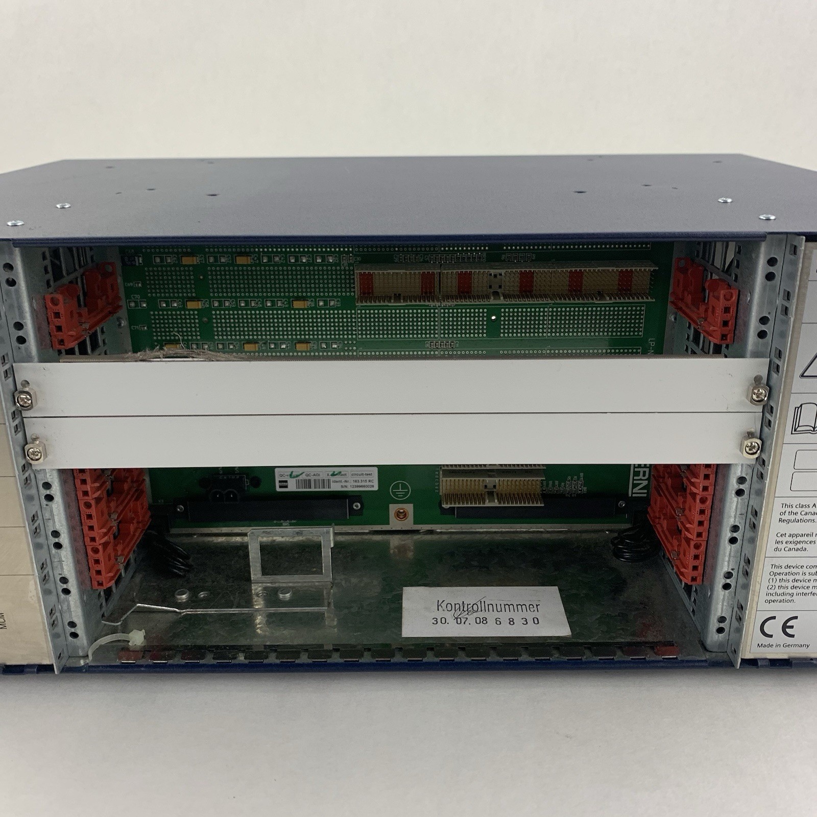 Siemens Hipath 4000 Communications Server Frame Chassis No Boards No PSUs