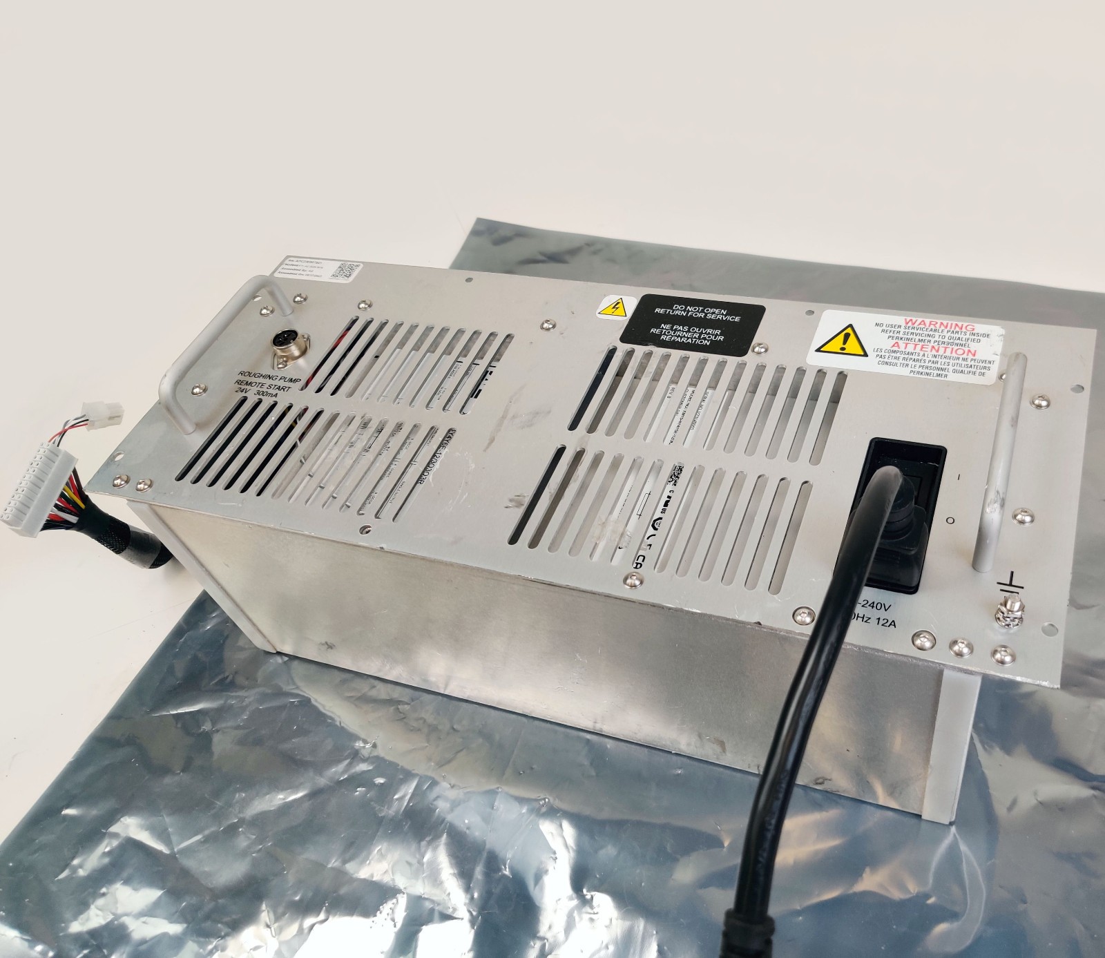 PerkinElmer BC004617F QSight 420 AC Box 2500W Power Supply Tested
