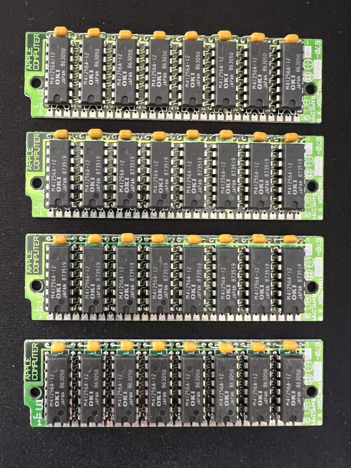 30 PIN 256 KB SIMM RAM Macintosh P/N# 820-0251 Lot of 4 RAM / Memory