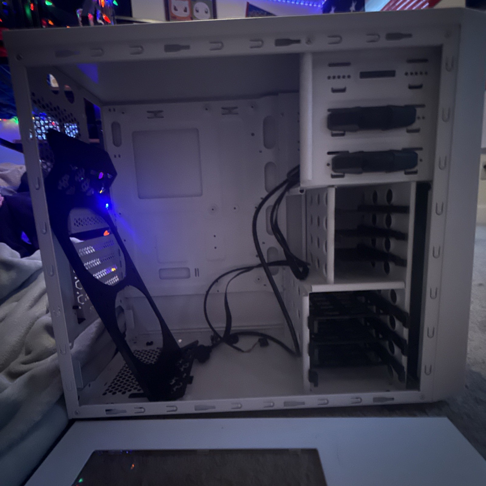 BitFenix PC Gaming Case – white