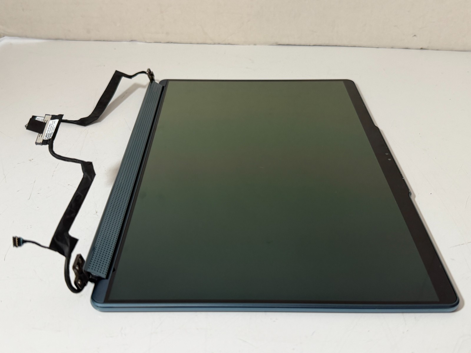 Lenovo Yoga Book 9 13IRU8 13.3″ TOUCH LCD Display Complete Assembly WQXGA-BLUE