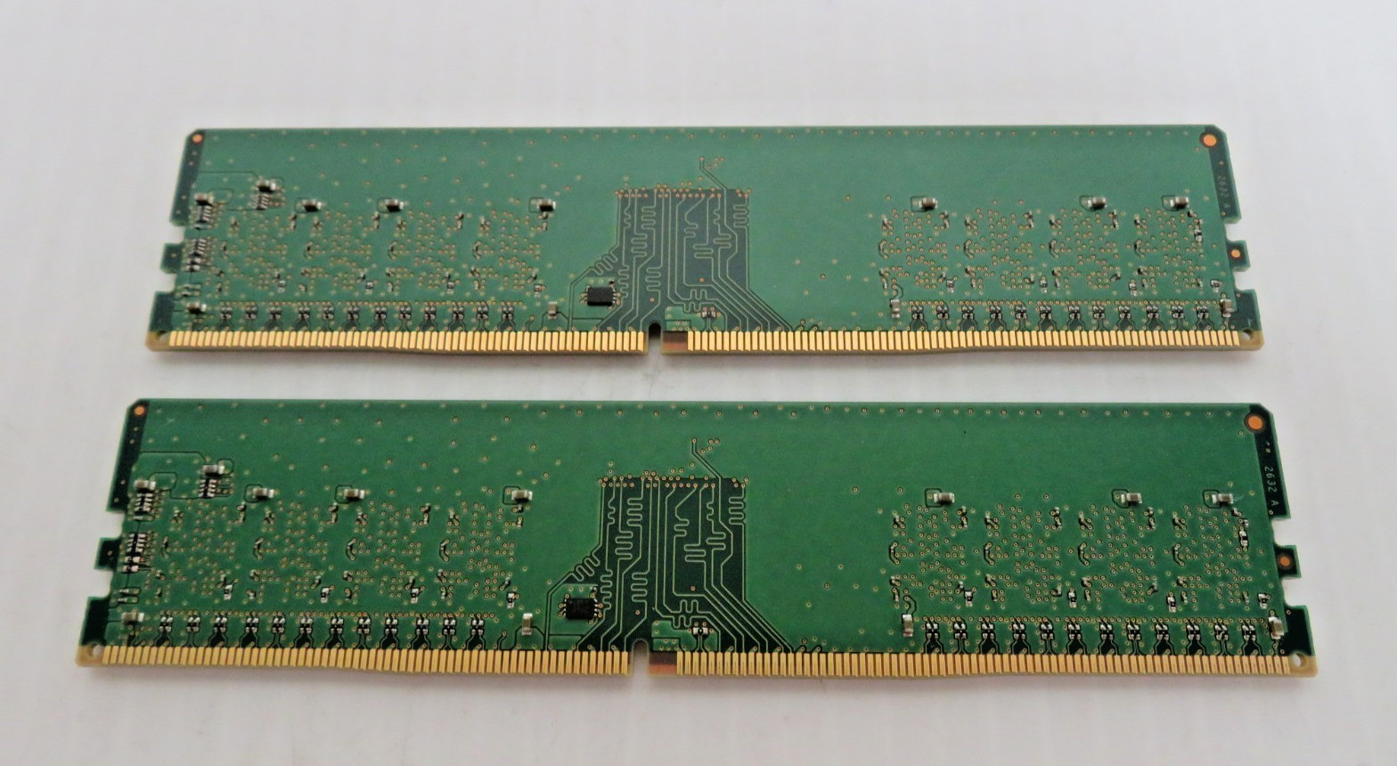 16GB (2 x 8GB) 1Rx8 Micron DDR4-3200 PC4-3200AA-UA2 DIMM MTA8ATF1G64AZ-3G2J1