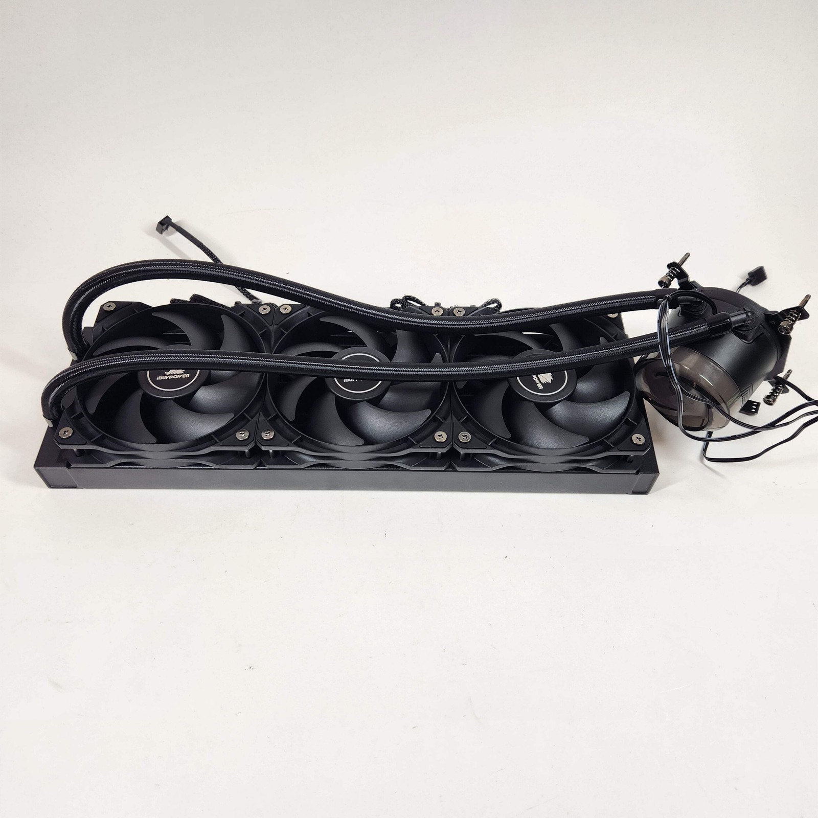 iBUYPOWER AW4 360mm Radiator CPU Liquid Cooler w/RGB- Black CPU Liquid Cooler