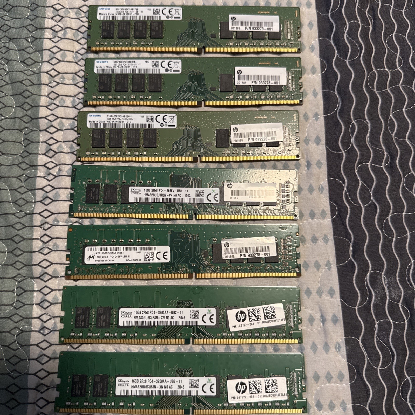 (7) 16GB PC4 (7X16GB) misc sticks of desktop ram