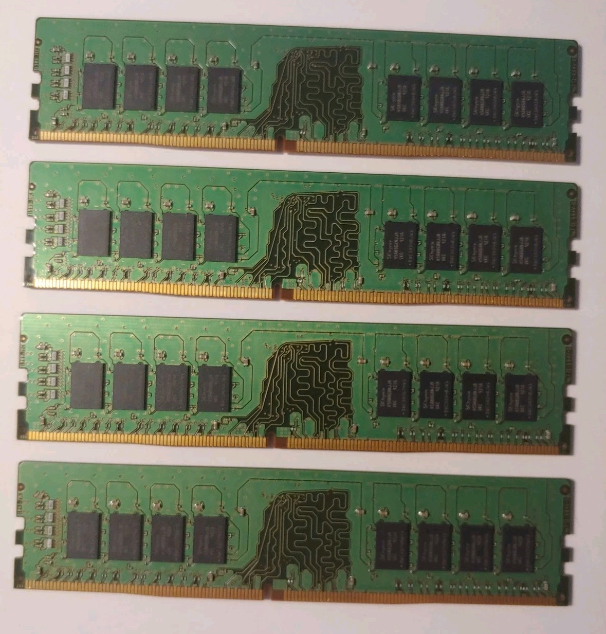 SK Hynix PC4-2666V-UB1-11 64GB (4x16GB) RAM DDR4 2666MHz HMA82GU6JJR8N-VK