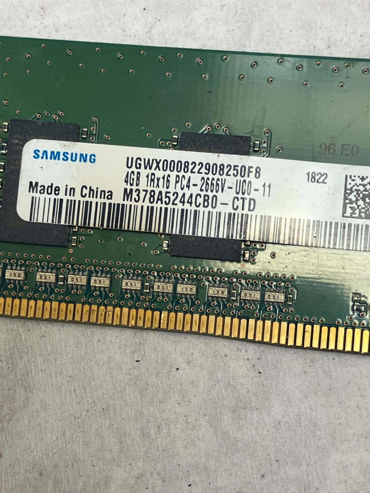 Samsung 4GB 1Rx16 PC4-2666V-UC0-11 Non-ECC Unbuffered Memory M378A5244CB0-CTD