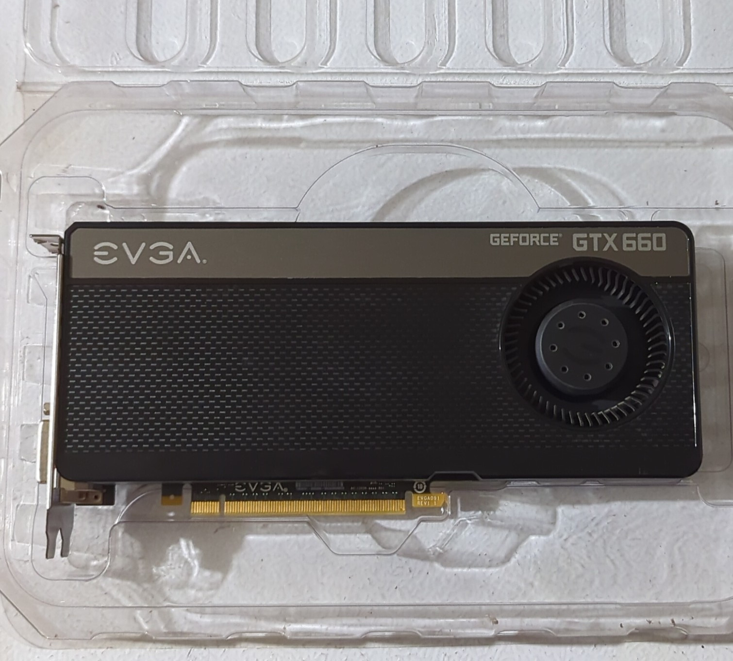 EVGA NVIDIA GeForce GTX 660 PCIe x16 DisplayPort HDMI DVI Multi-Monitor