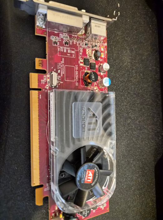* ATI Radeon HD 3450 (X399D) 256MB GDDR3 SDRAM PCI Express x16 Graphics Card