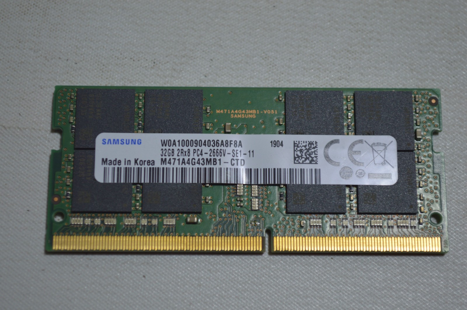 Samsung PC4-21300 (DDR4-2666) 32GB Memory RAM M471A4G43MB1-CTD