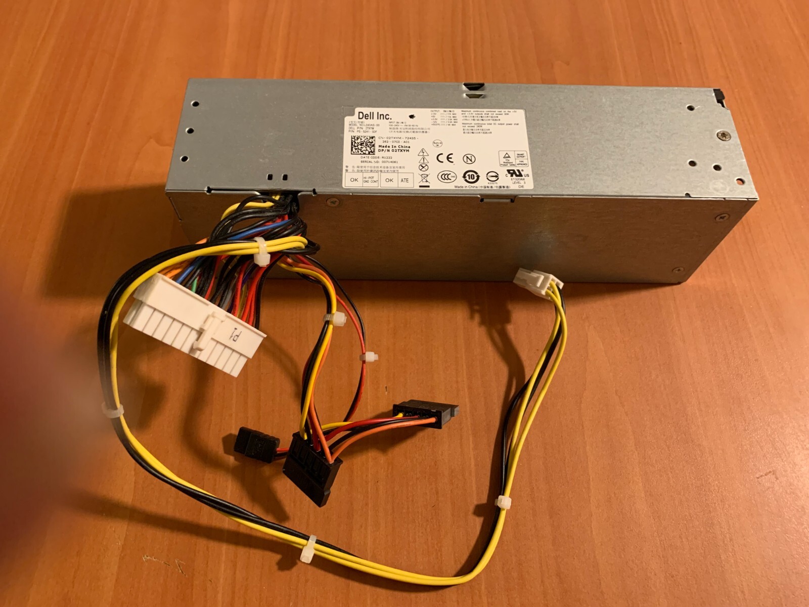 Dell MODEL N0:L240AS-00 P/N: 2TXYM P/N: PS-5241-5DF 240 Watt Power Supply