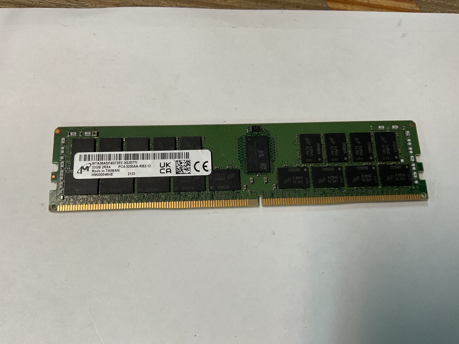 32GB 2RX8 PC4-25600 (DDR4-3200) ECC RDIMM Micron MTA18ASF4G72PDZ-3G2F1