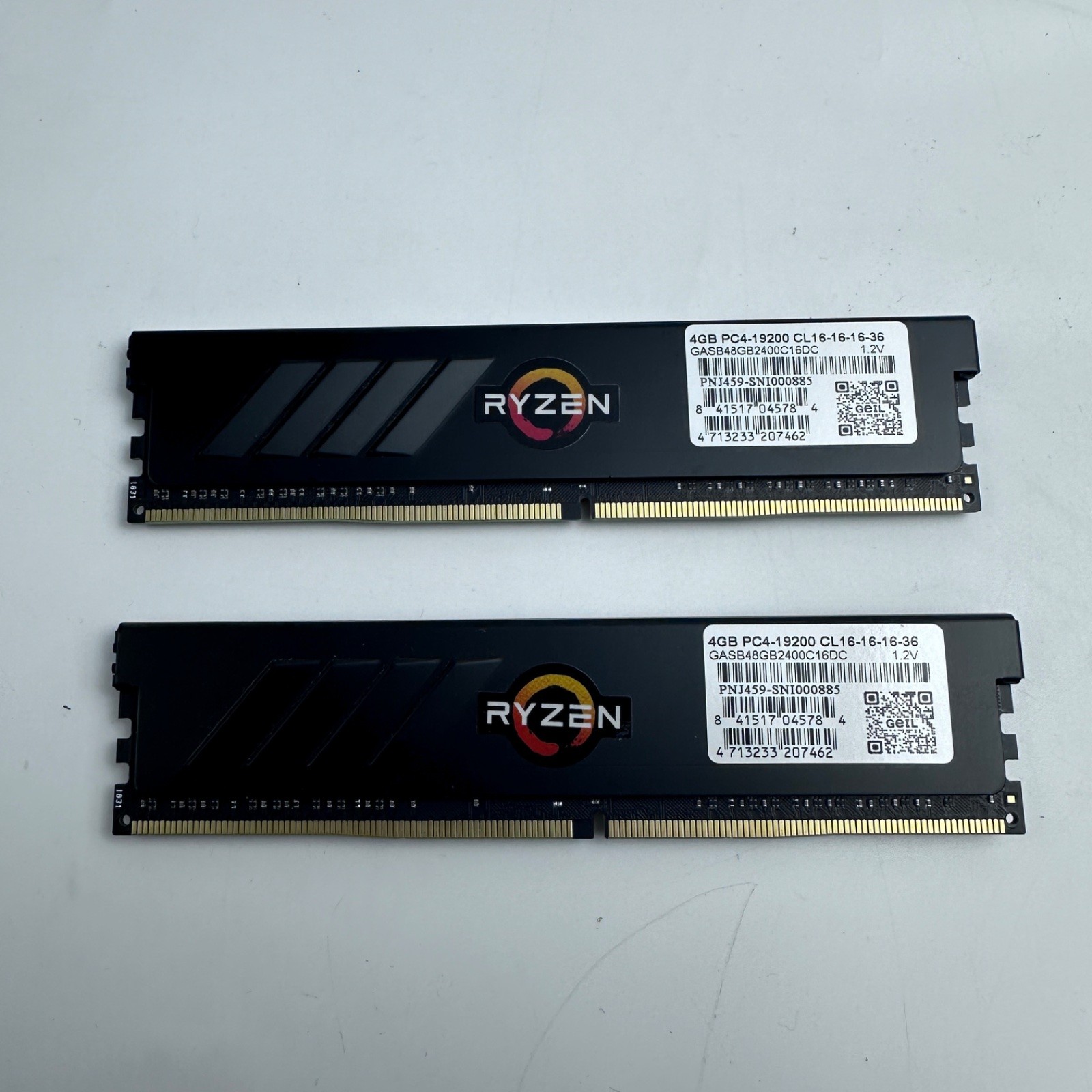 GeIL EVO SPEAR 8GB (2x4GB) DDR4 2400MHz PC4-19200 Desktop RAM
