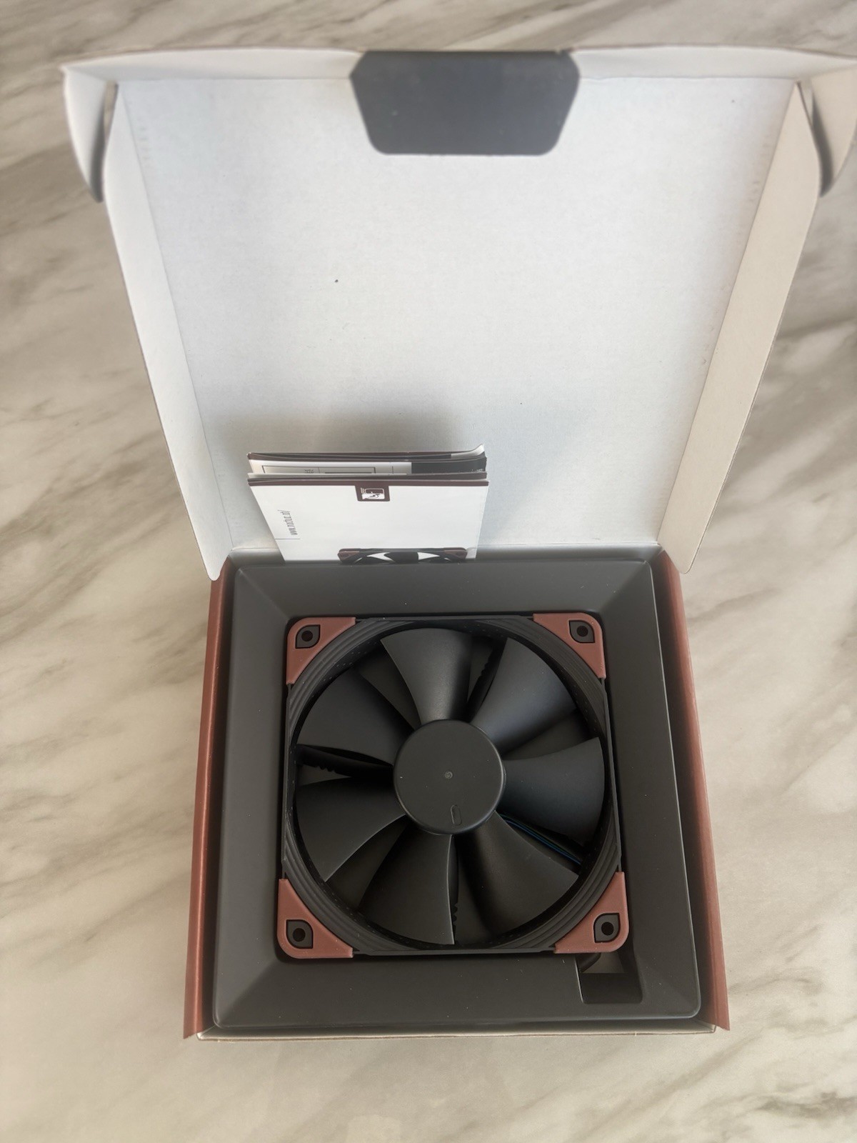 Noctua NF-F12 IndustrialPPC-3000 PWM