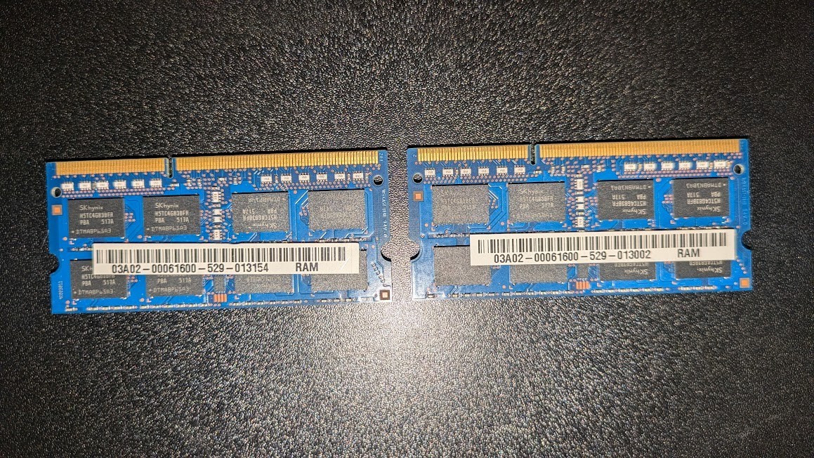 Lot of 2 SK Hynix 8GB 2Rx8 PC3L-12800S HMT41GS6BFR8A-PB, DDR3 Laptop RAM