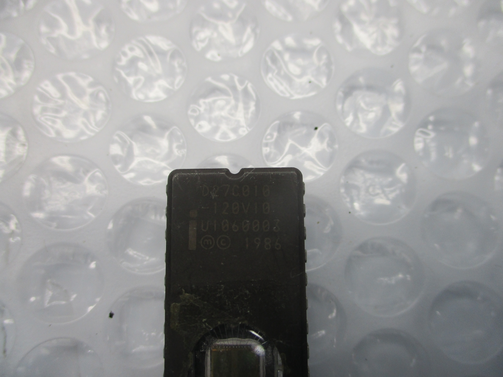 INTEL D27C010 EPROM LOT OF 2 NSNP
