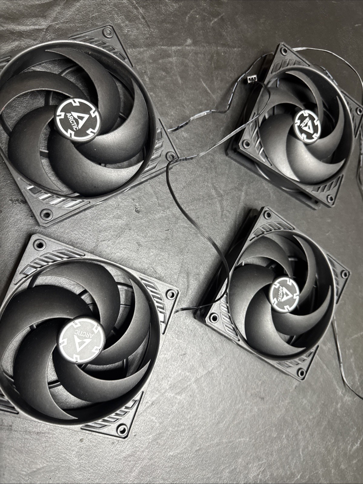 Arctic P12 Fluid Dynamic Bearing 120mm Case Fan – Pack of 4, Black