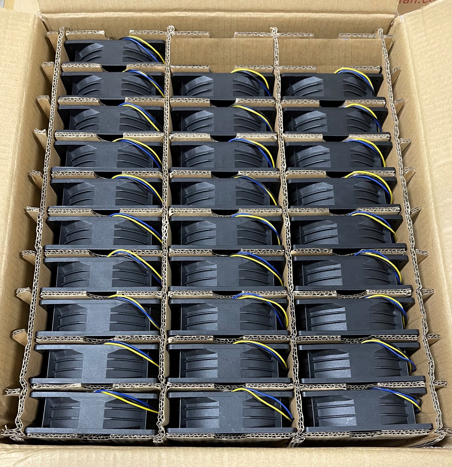 28/Lot 285 CFM ULTRA HIGH SPEED SERVER MINER FAN 12V 2.5A 120x38mm 3-Pin PWM