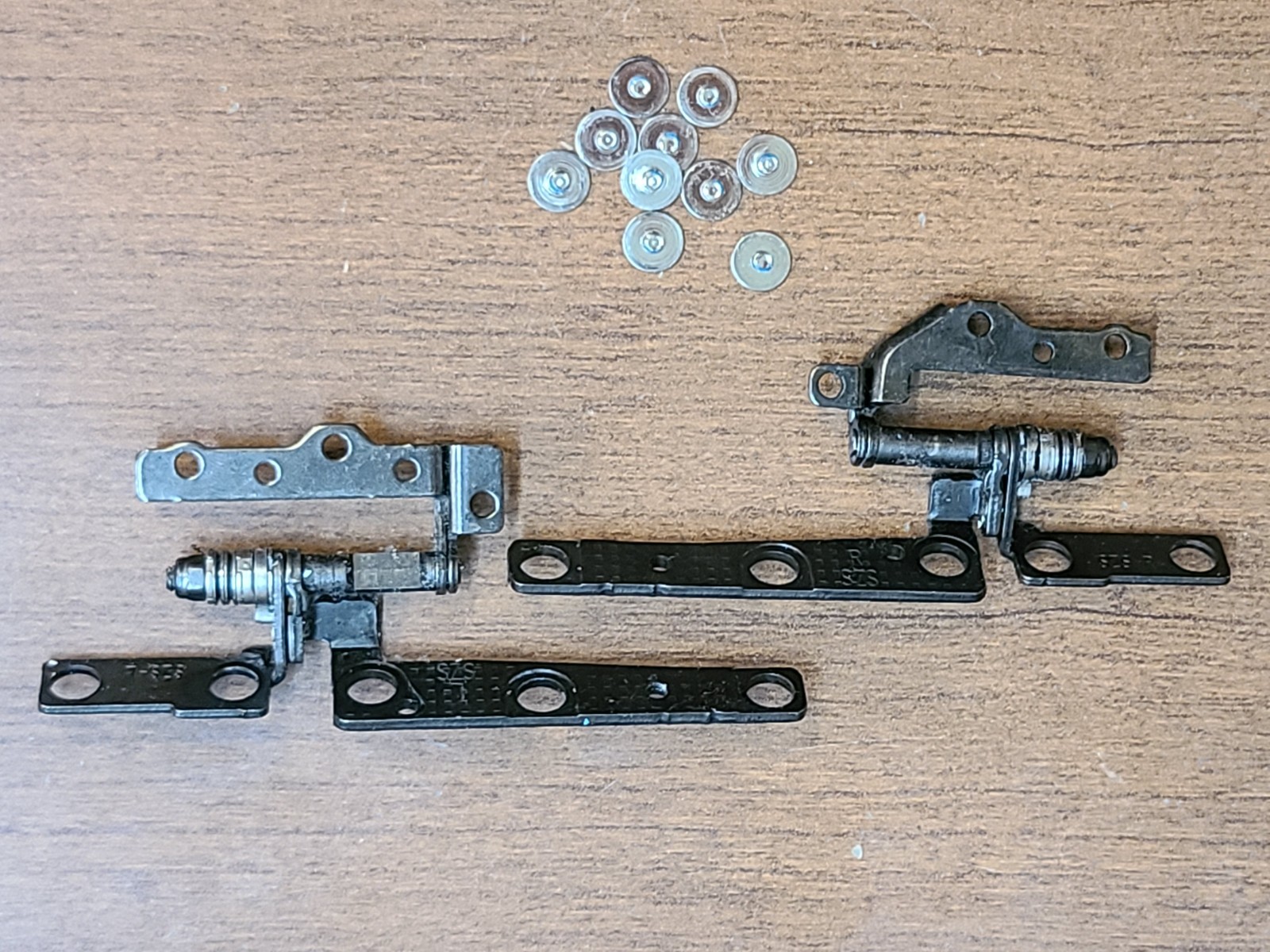 ORIGINAL DELL G3 15 3590 3500 LEFT AND RIGHT HINGES SET WITH SCREWS
