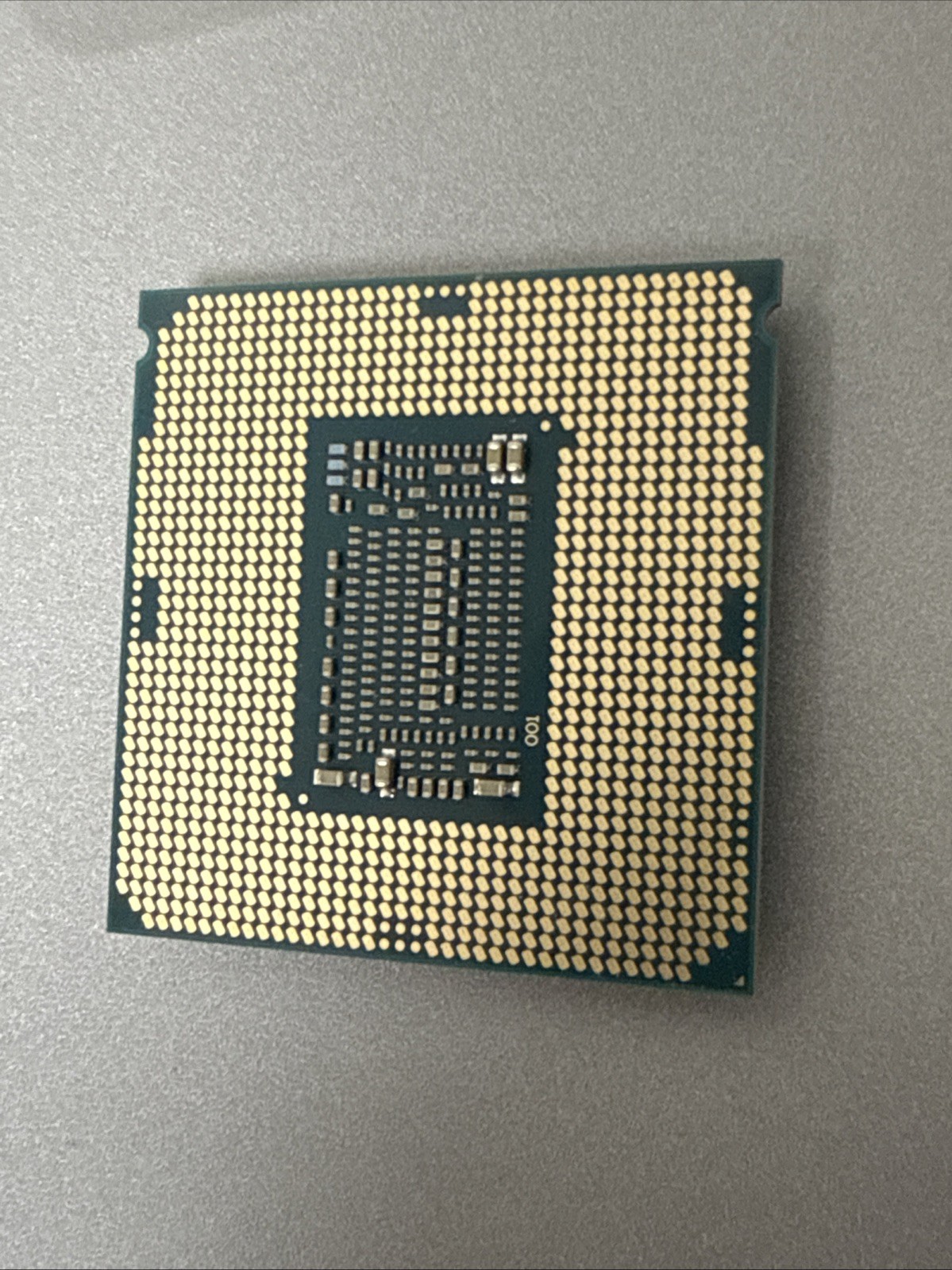 Intel Xeon E-2136 6-Core 3.30GHz 12MB LGA1151 Processor SR3WW