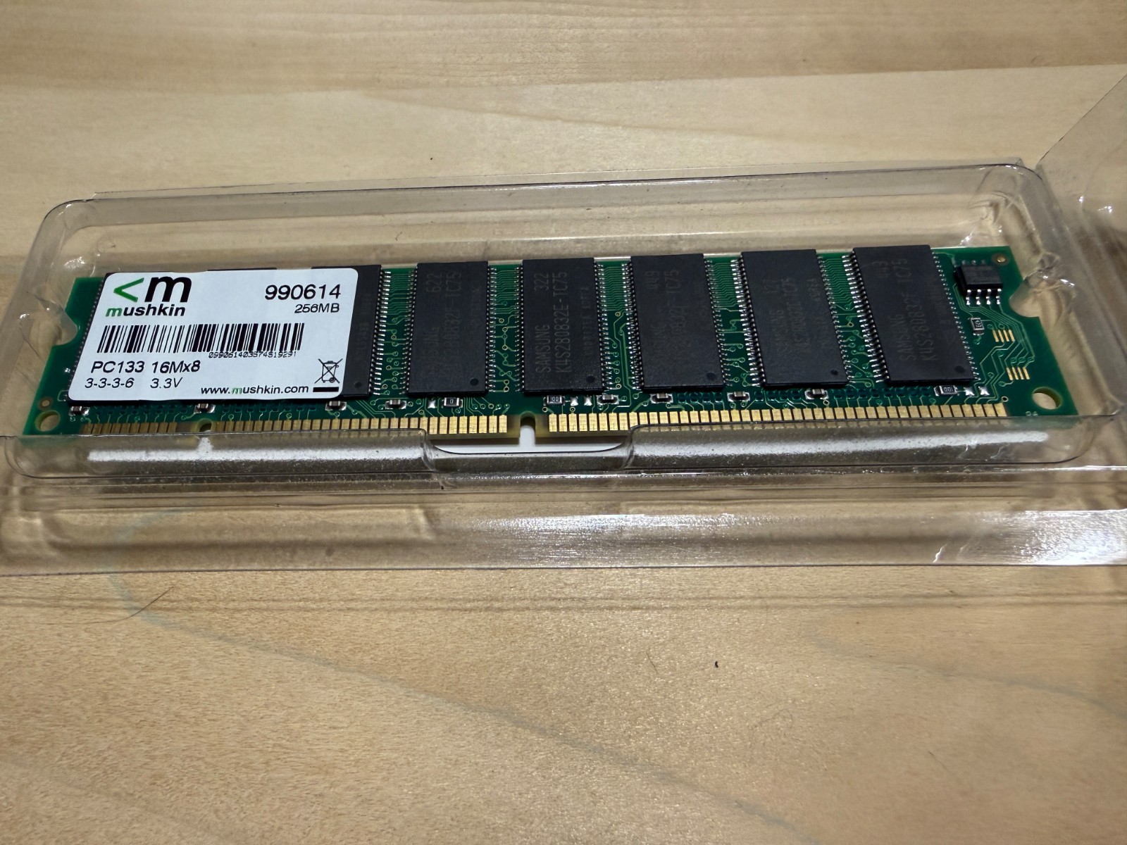 Mushkin PC RAM (SD-RAM, PC133) 256MB 1 Stick