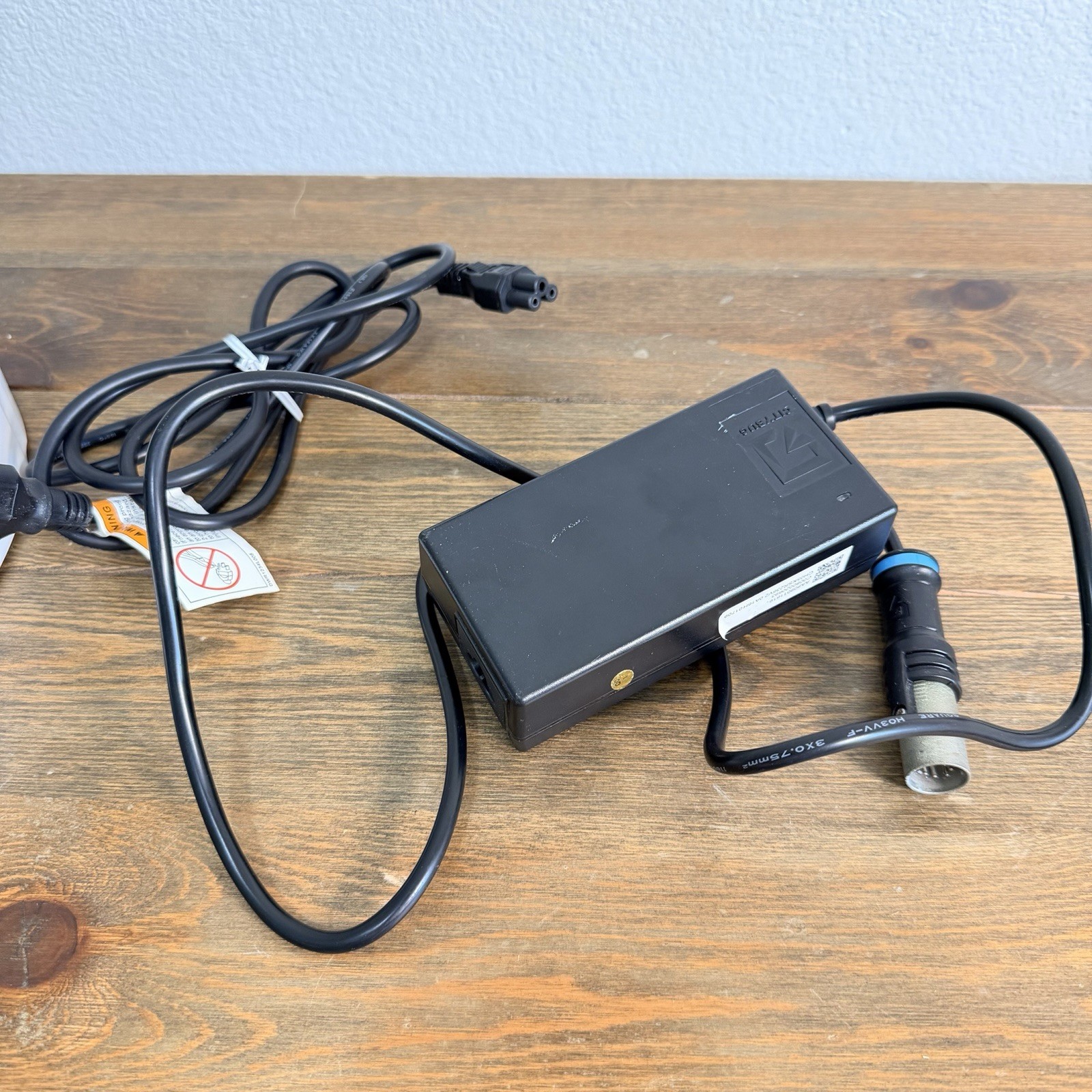 Citybug WKC42002000 36V 5-pin AC Adapter Power Supply Charger