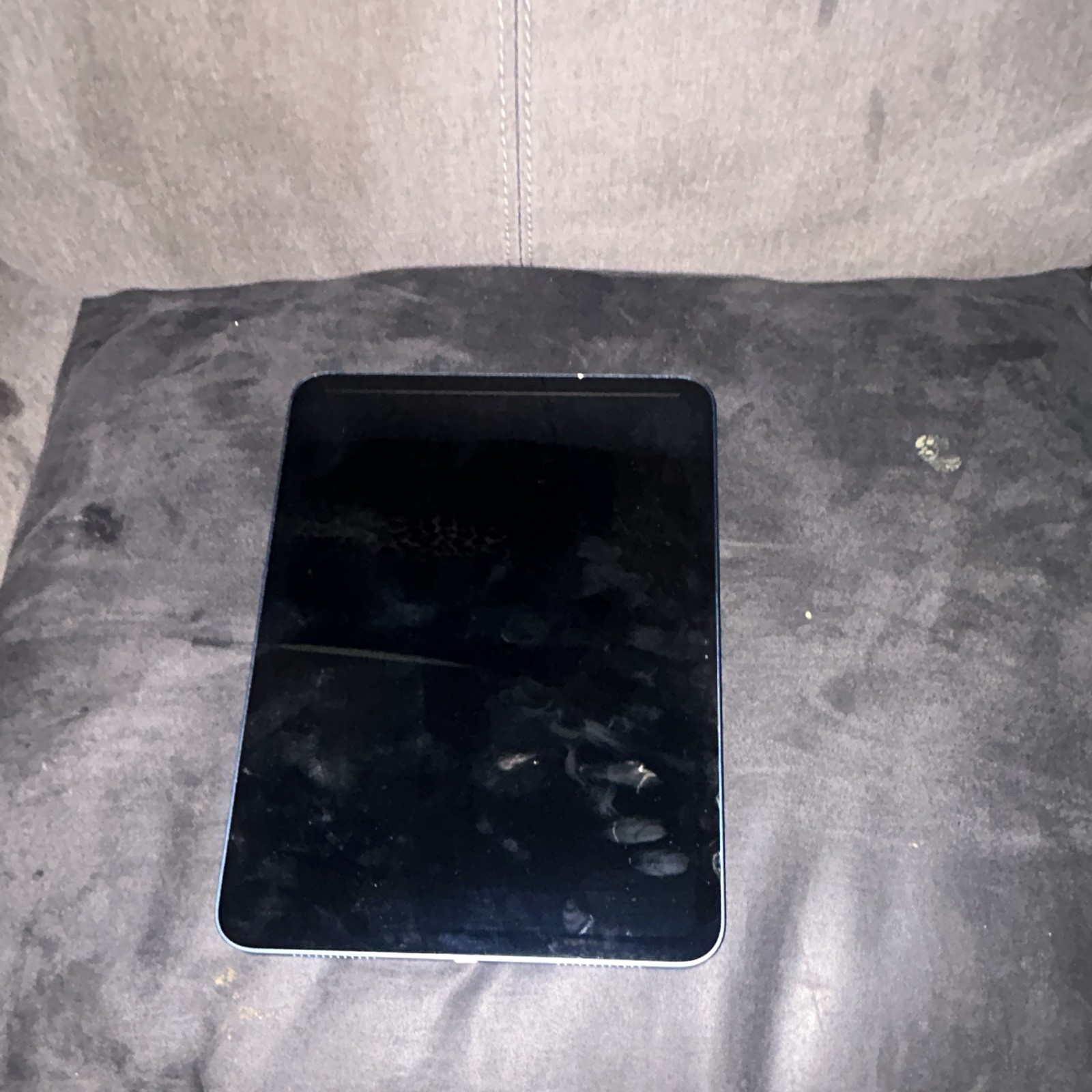 Apple iPad 2022 10.9in 64GB Wi‑Fi Blue Tablet – For Parts or Not Working
