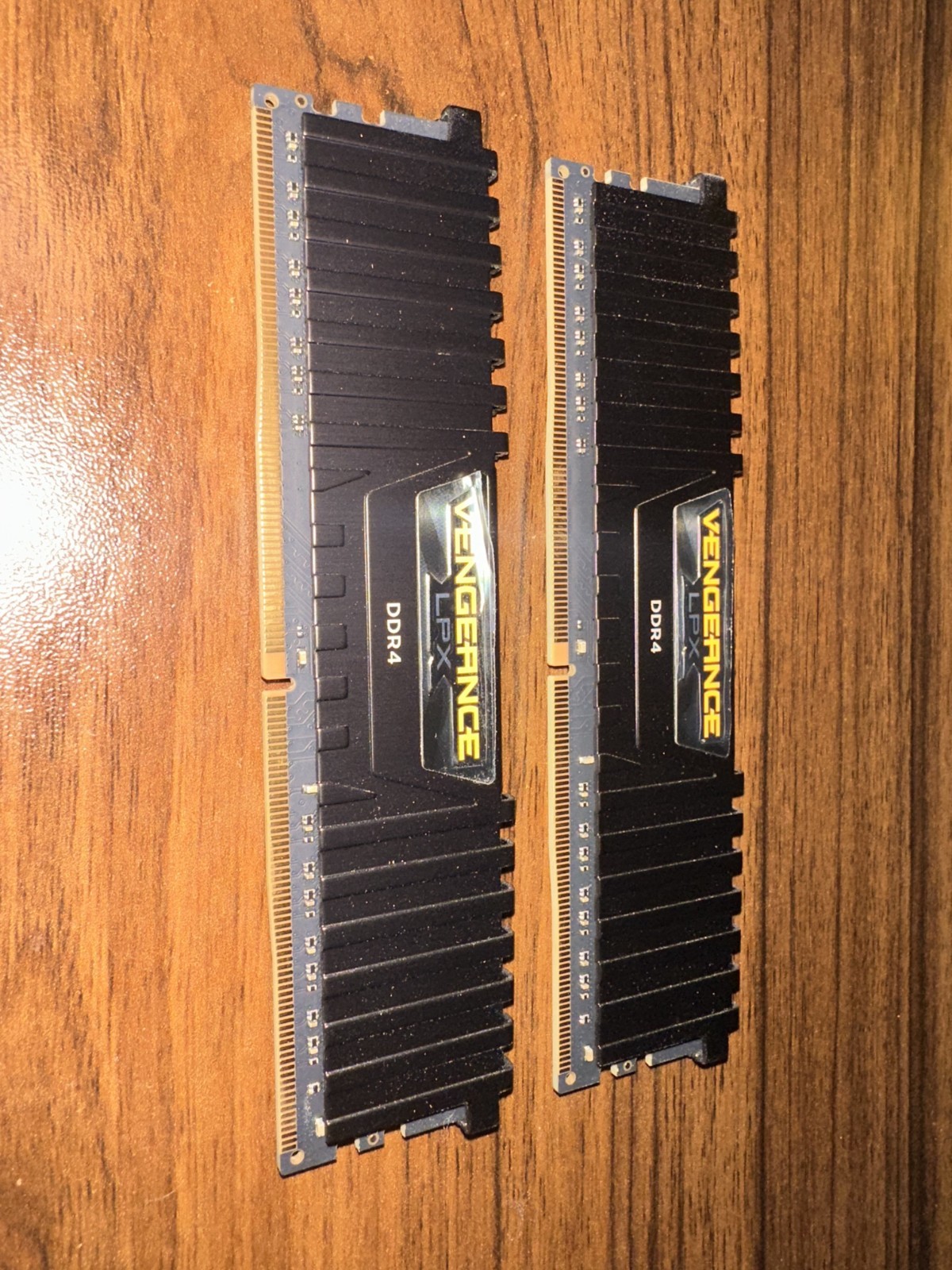 Corsair Vengeance LPX 16GB (2x8GB) RAM DDR4 Up to 3200MHz CMK32GX4M4B3200C16