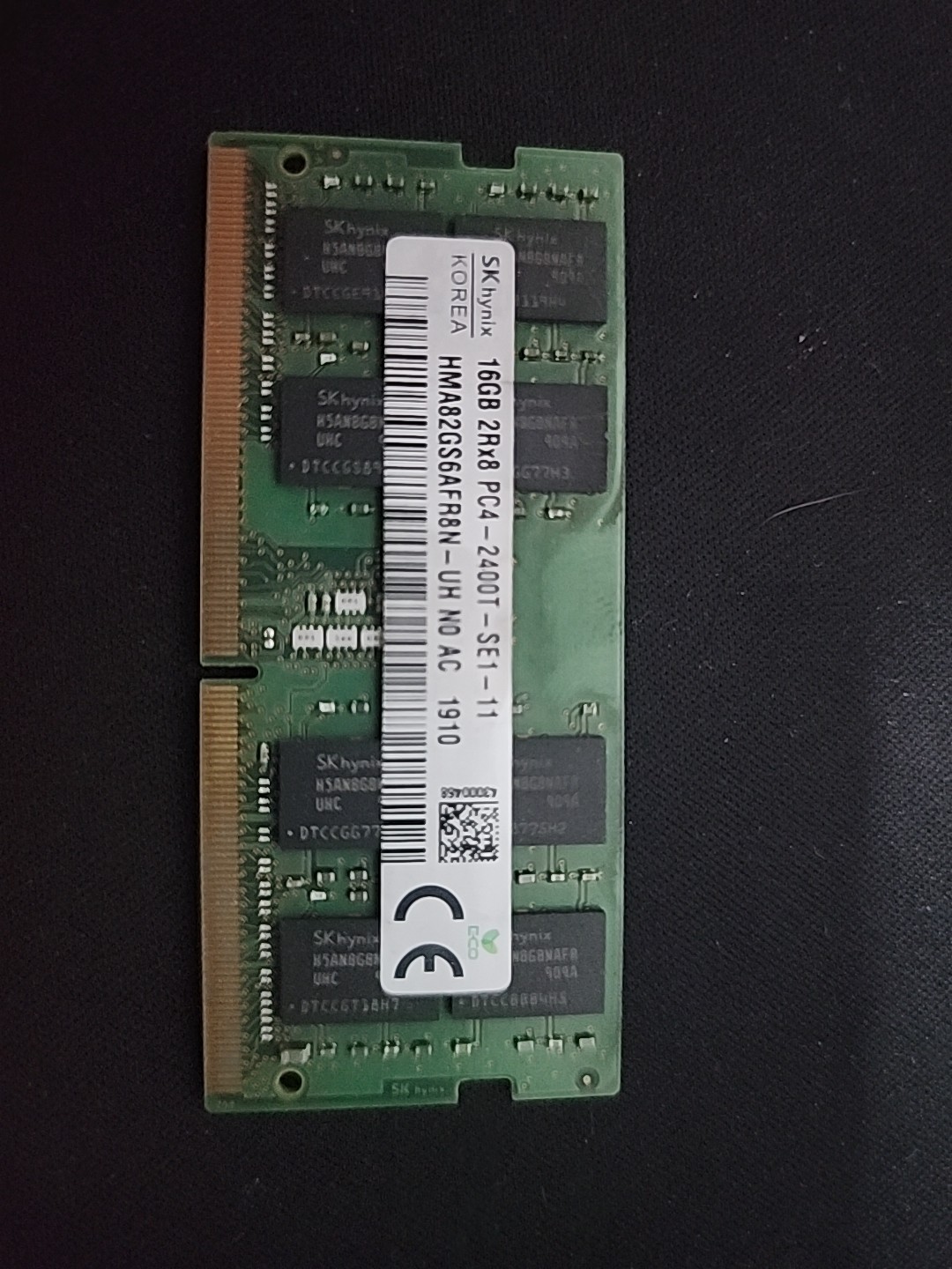 SK Hynix 16GB, 2Rx8 PC4-2400T-SE1-11 SODIMM Laptop RAM HMA82GS6AFR8N