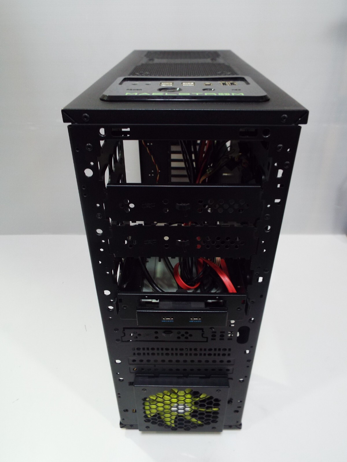 IN WIN Maelstrom Full Tower Case PC Chassis with 22cm big LED, 2x12cm Fan