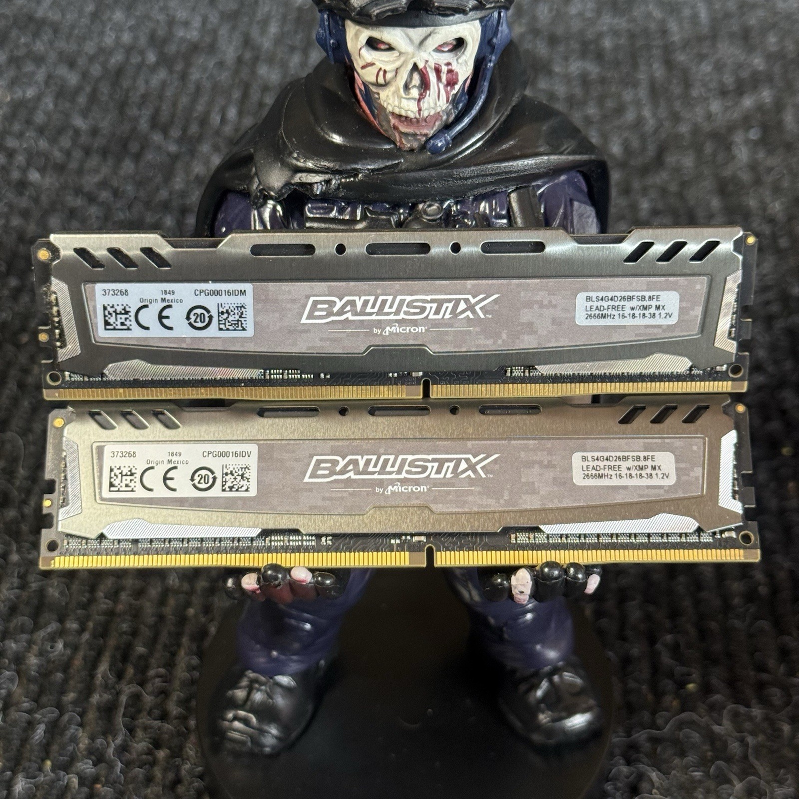 Micron Ballistix Sport LT Gray 8GB (2x4GB DDR4 RAM 2666MHz | BLS4G4D26BFSB.8FE