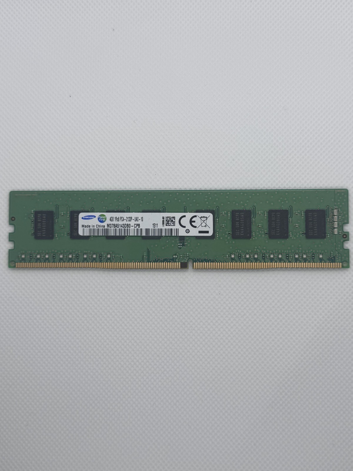 Samsung 4GB PC4-17000 (DDR4-2133) Memory (M378A5143DB0-CPB)