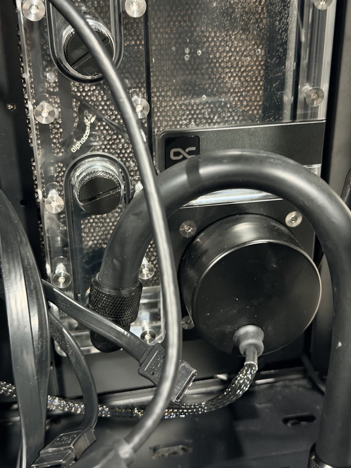 Alphacool Core Distro Plate 360 Left D5/DDC V.2 with VPP Apex Pump