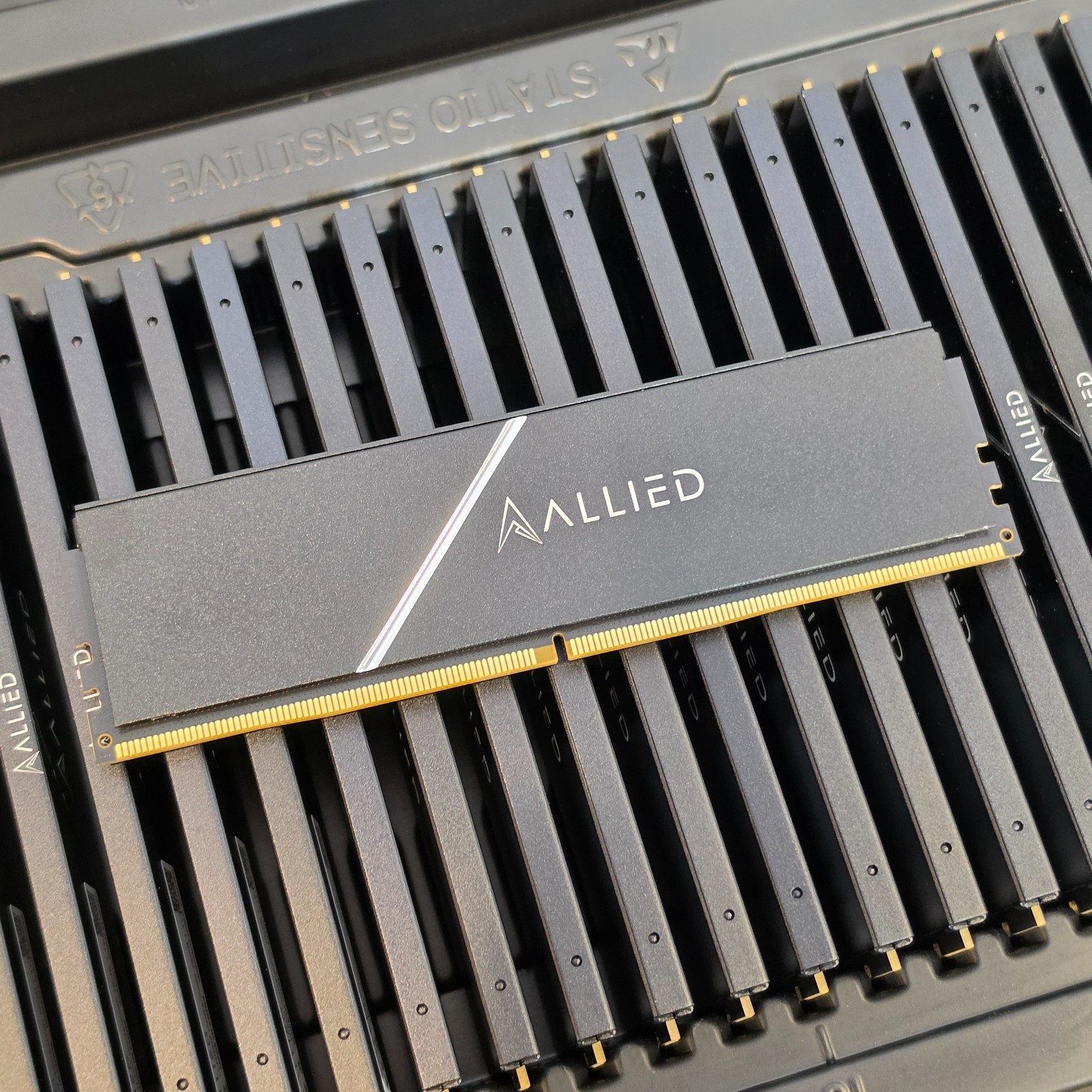**NEW!** ALLIED 16GB (1x16GB) DDR5 UDIMM 5200MHz CL46 Black INTEL/AMD