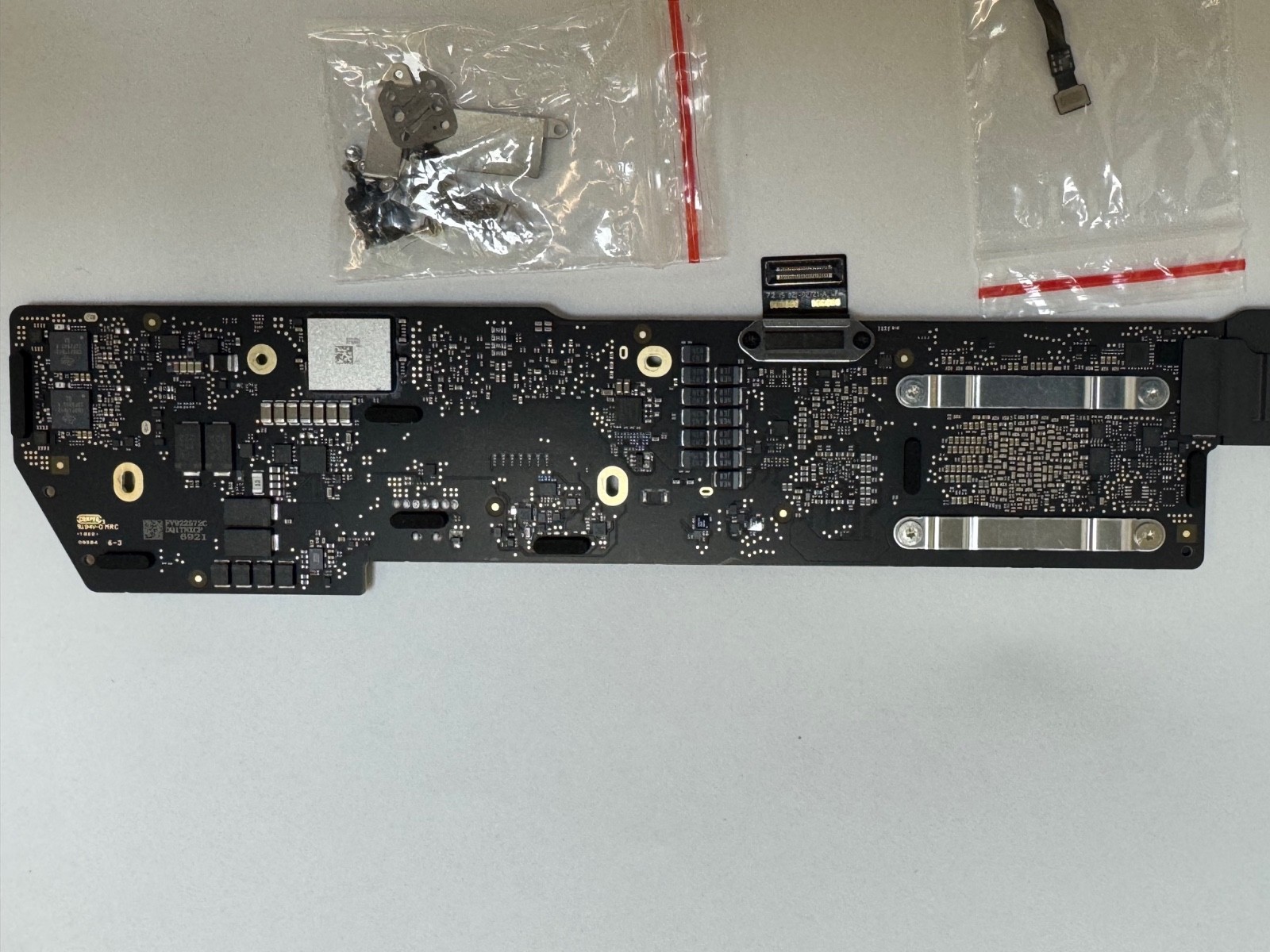 Apple MacBook Air 2020 A2237 Logic Board M1 8GB- 256GB SSD w/ Touch ID