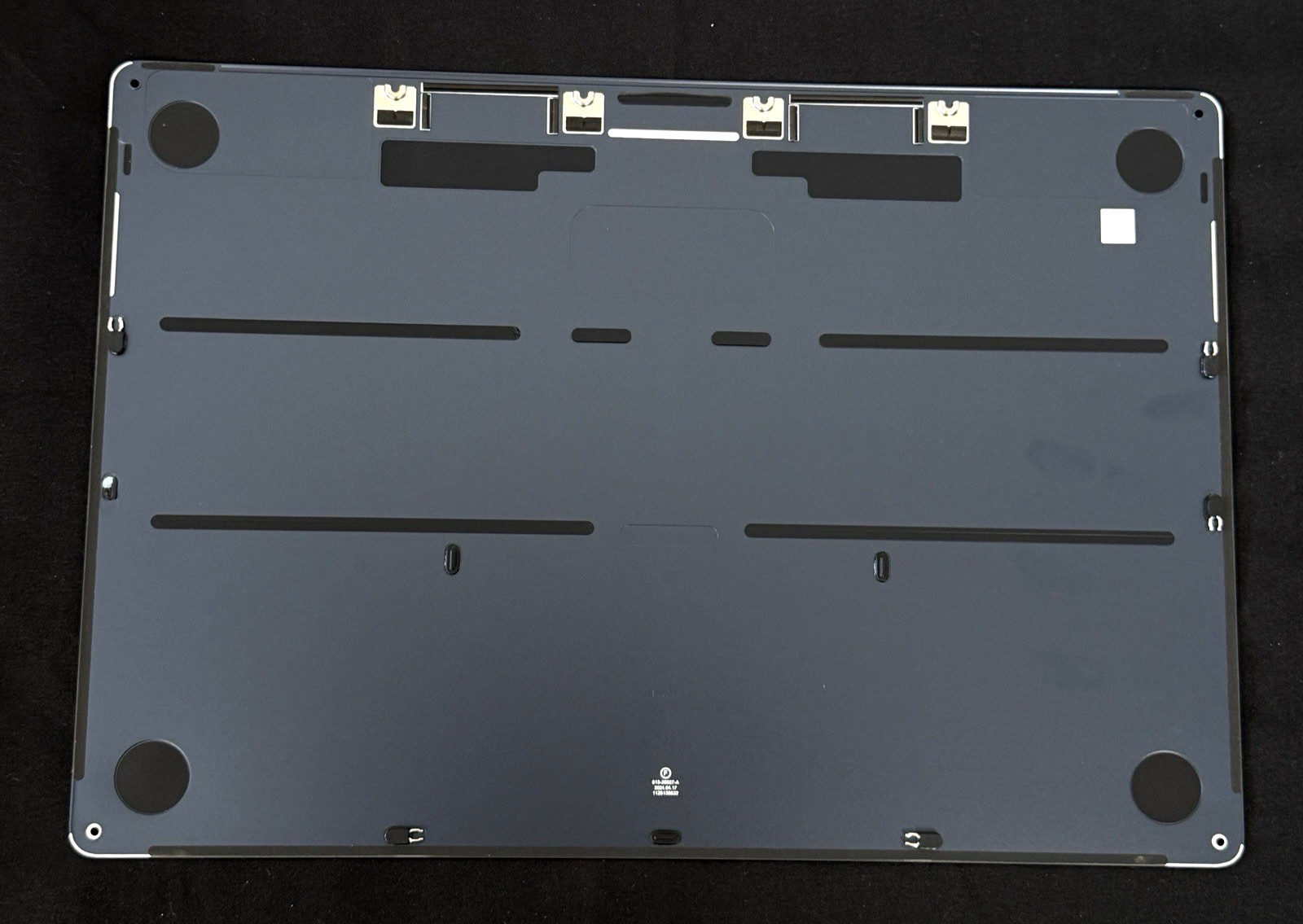 OEM Apple MacBook Air 15 inch M3 2024 A3114 Bottom Case Cover Midnight Grade A+