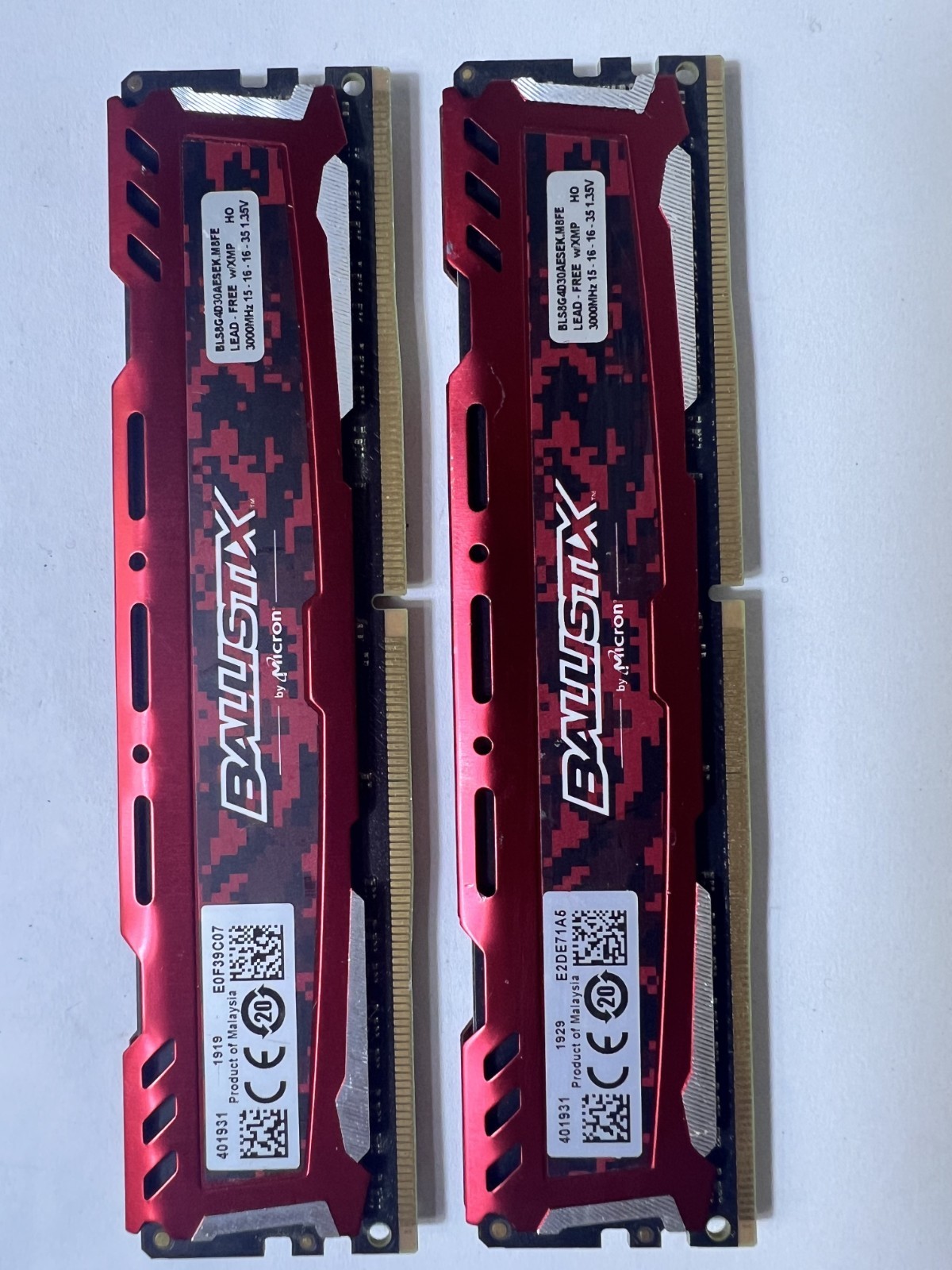 Micron Ballistix Sport LT Red 16GB (2x8GB) DDR4 RAM 3000MHz BLS8G4D30AESEK.M8FE
