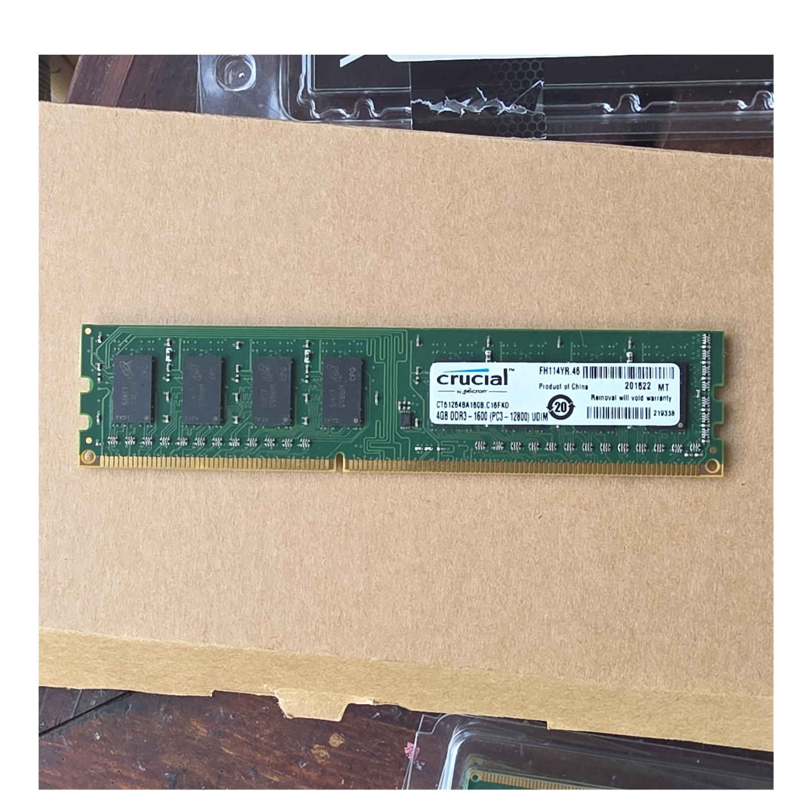Crucial 4GB DDR3 SDRAM PC3-12800 UDIMM 240-Pin Memory CT51264BA160B.C16FKD