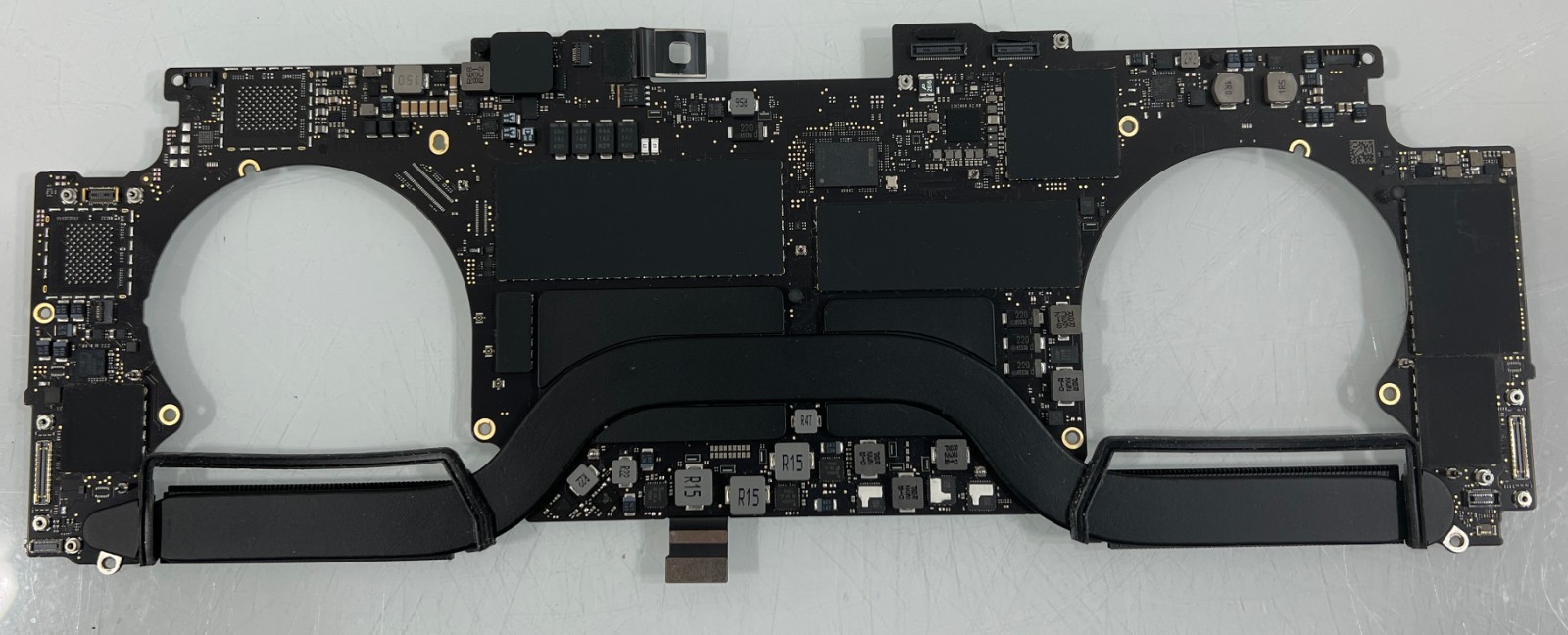 AS-IS MacBook Pro 15″ A1990 2019 Logic Board i9 2.3GHz 16GB RAM 512GB SSD