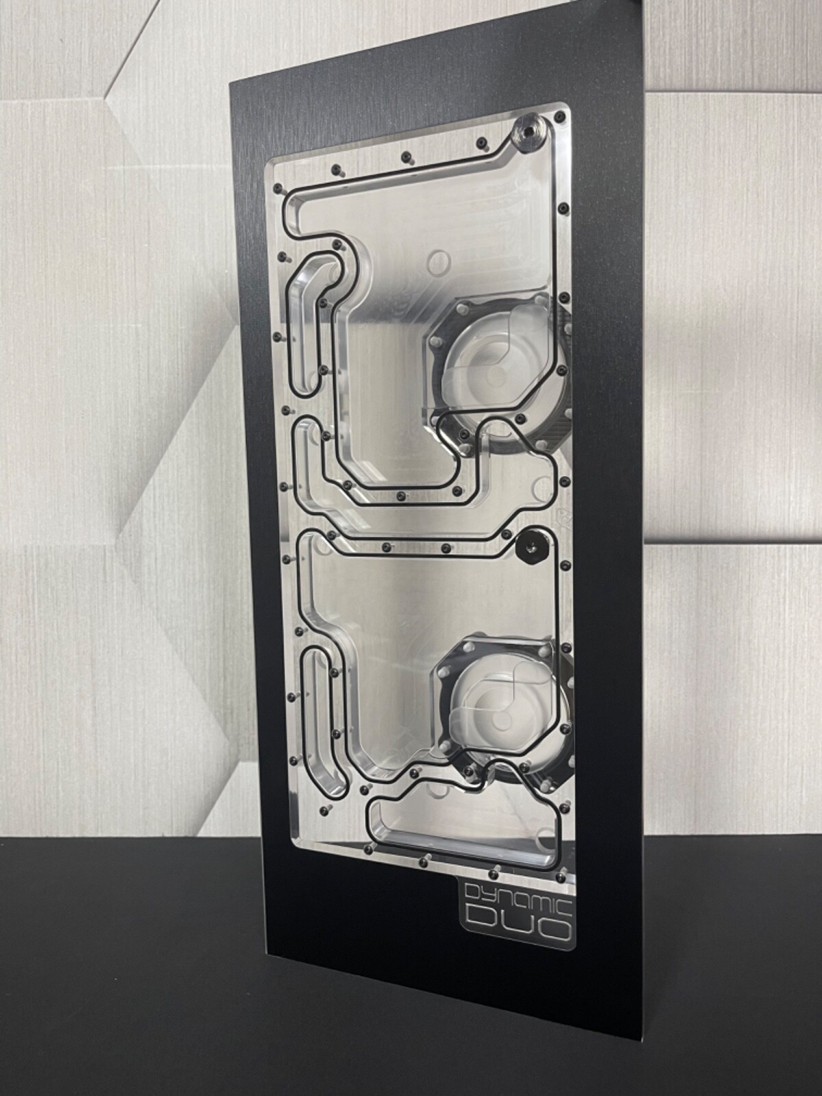 Dynamic DUO XL Ver. 2 – Front Panel Distro Water Cooling Reservoir for 011-XL