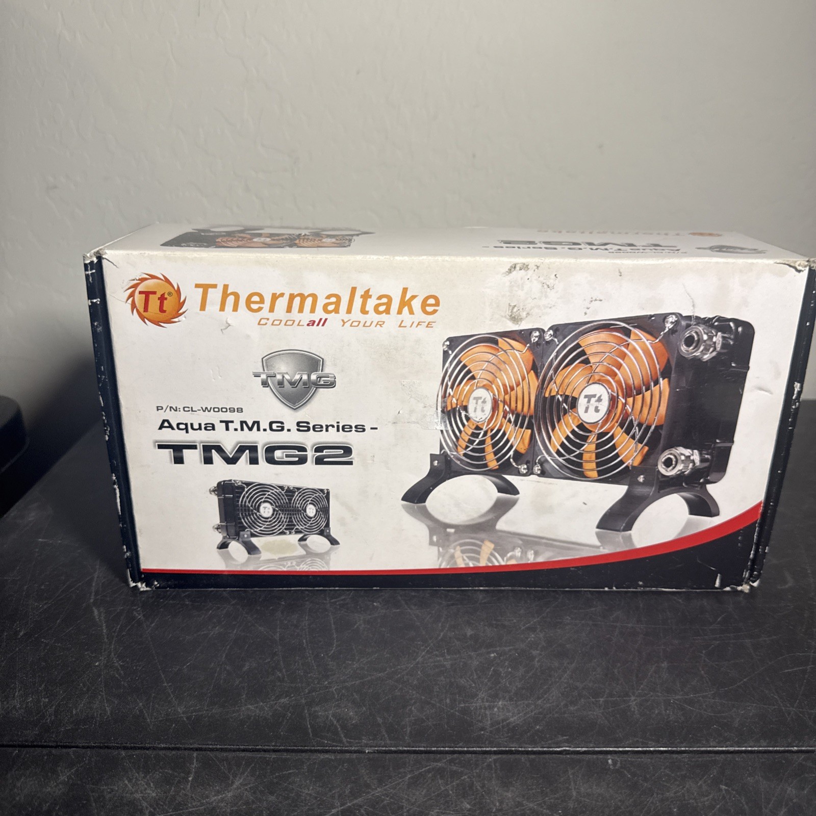 Thermaltake TMG2 Aqua T.M.G. Series – 240mm Radiator & 2 Fans New OB