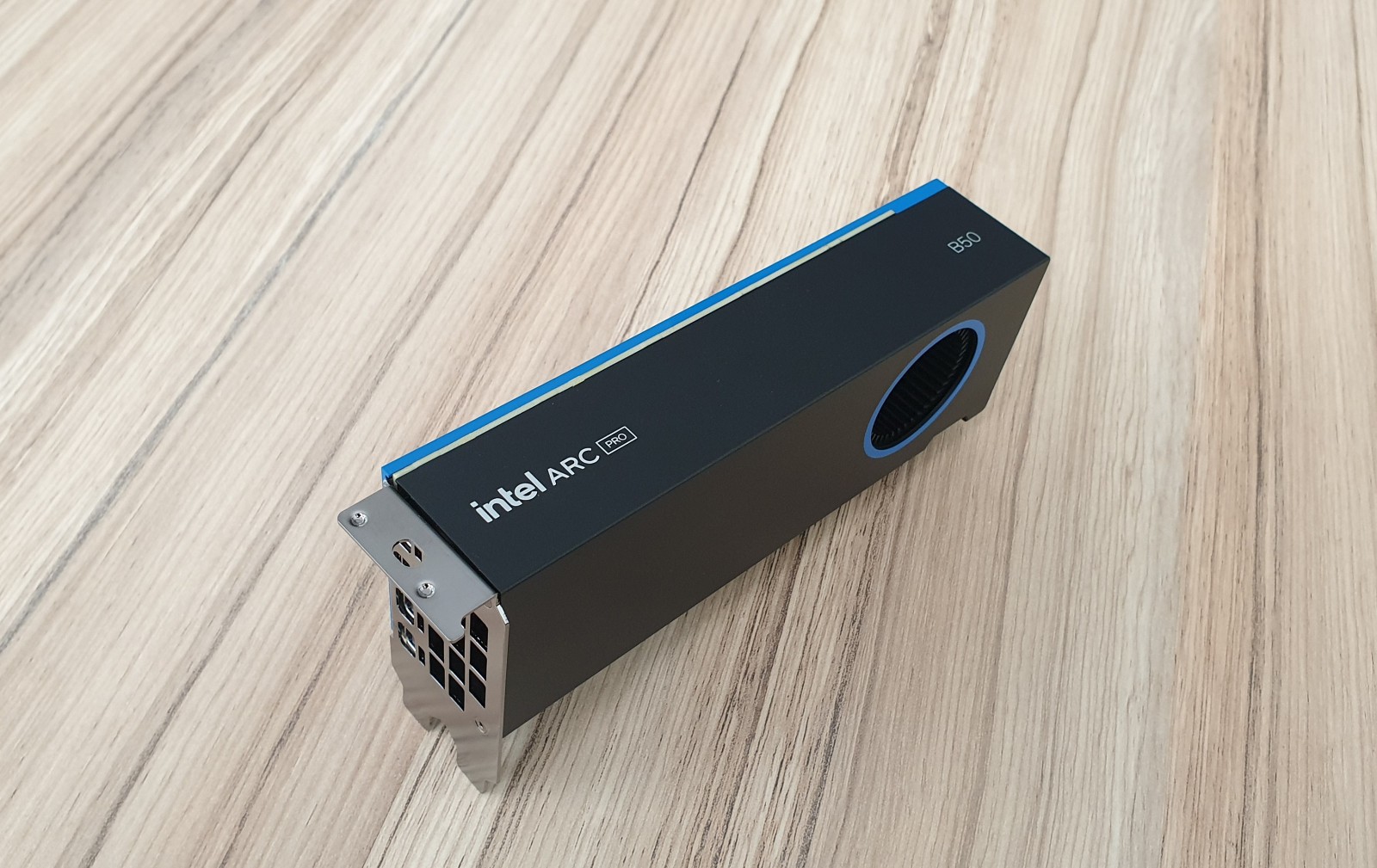 [Intel Arc Pro B50 16GB GDDR6 GPU]
