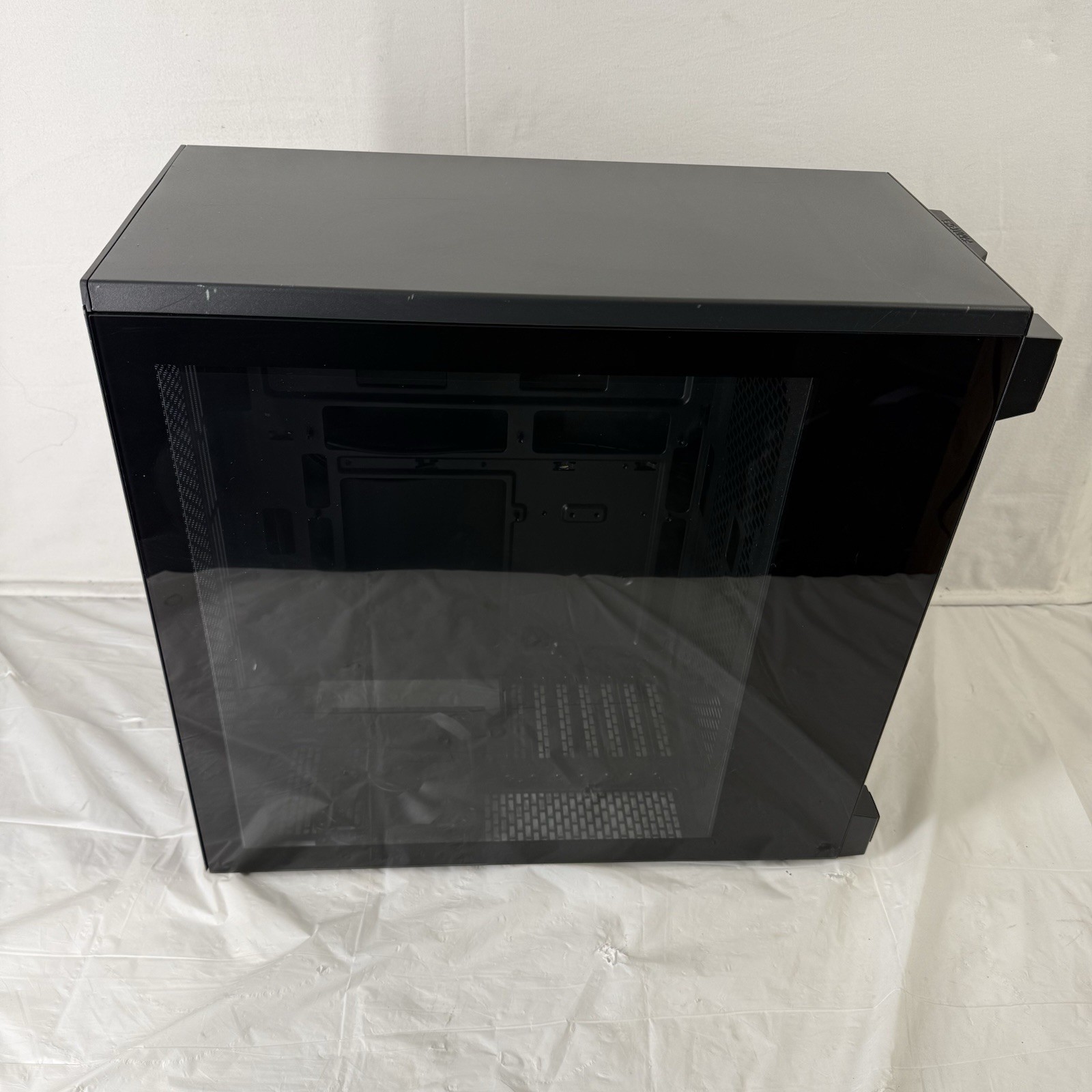 E1 Phanteks XT Pro Silent, Mid-Tower Gaming Chassis