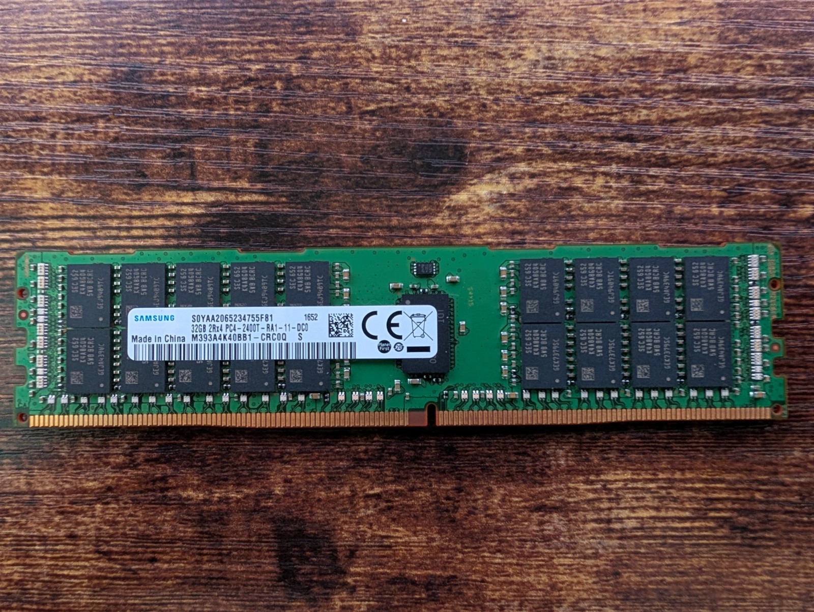 Samsung 32GB 2Rx4 PC4-2400T-RA1-11-DC0 RDIMM DDR4 RAM
