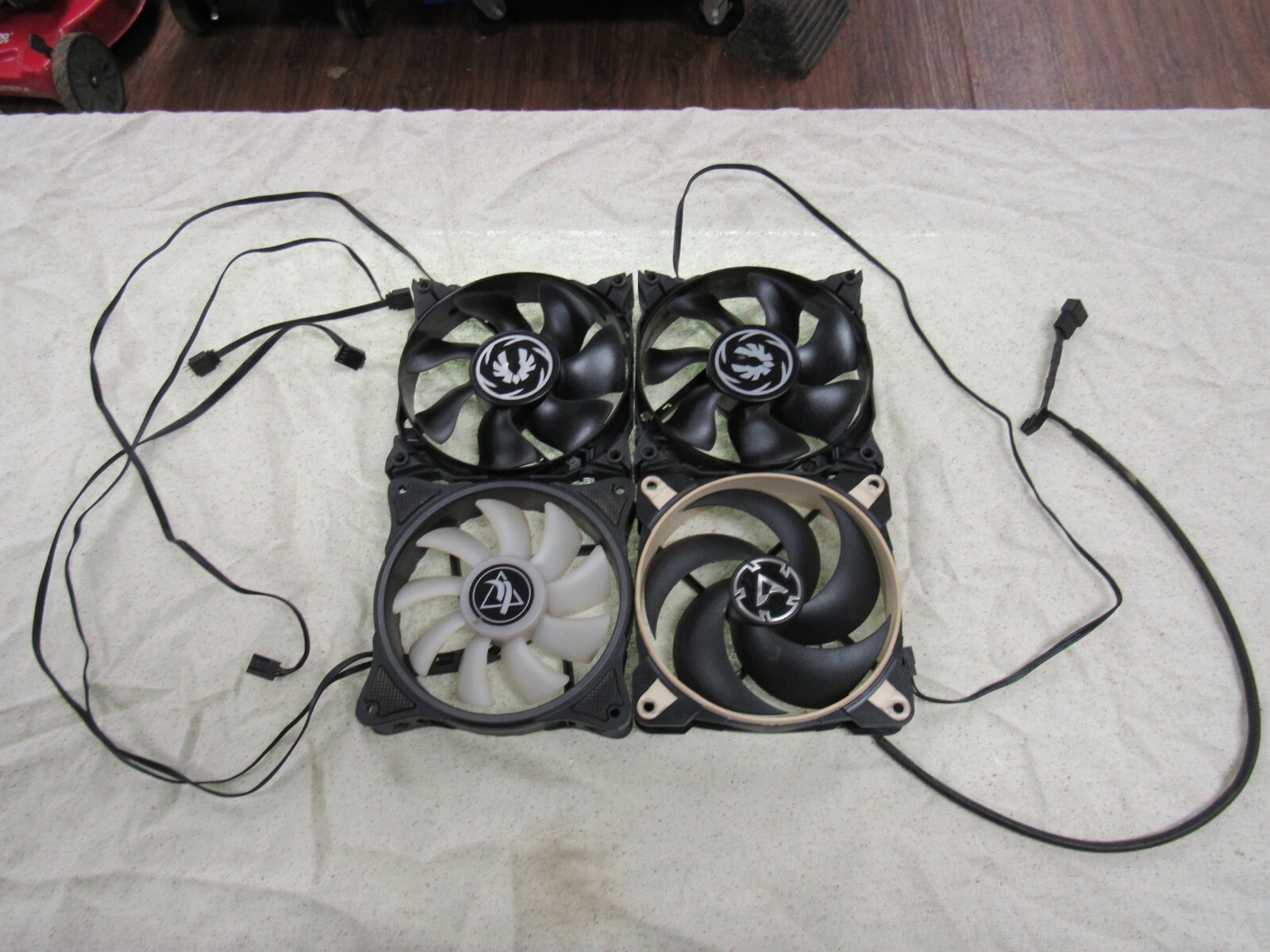 LOT OF 4 COMPUTER CASE FANS 2 BitFenix bff-sxtr-12025k-rp 120mm FORMULAMOD ART