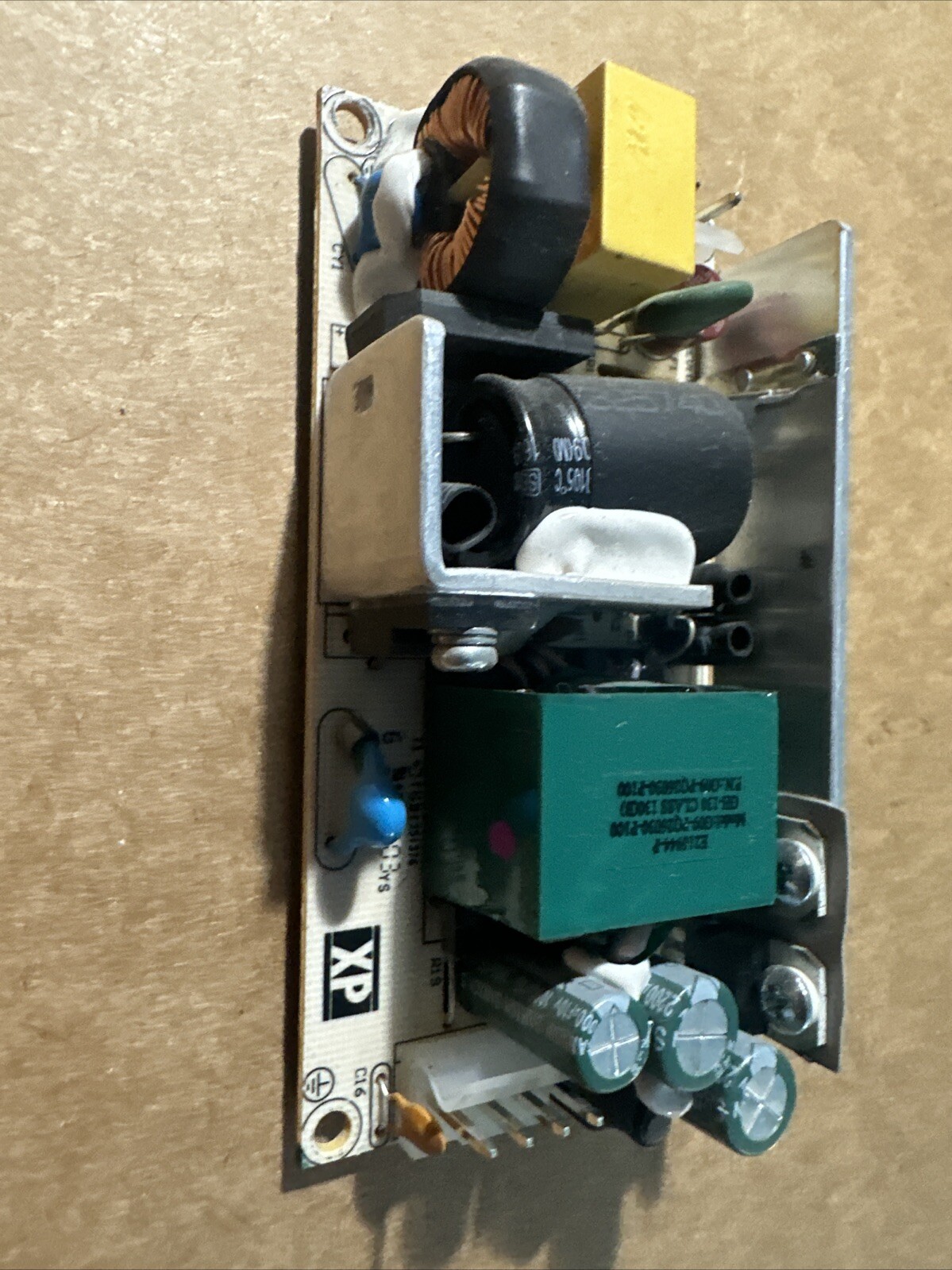 xp power model VCT40US05