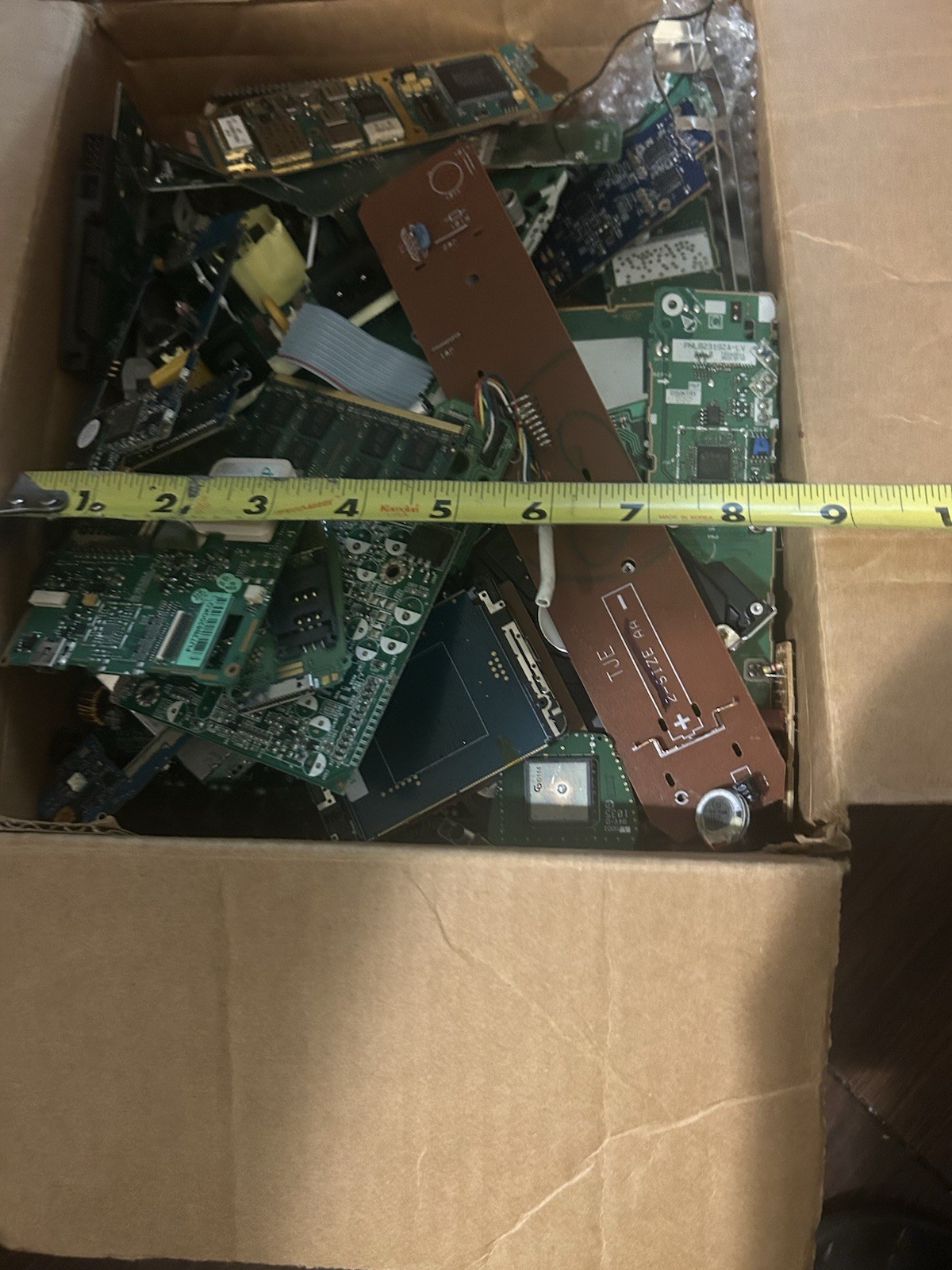 computer components parts motherboard cpu comb