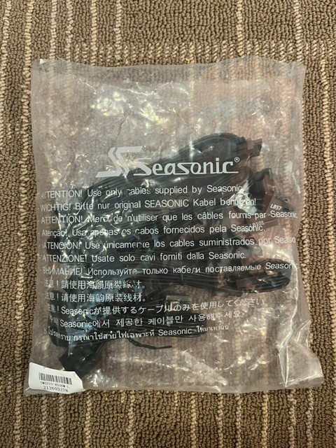 New, never used. Seasonic Modular Power Cable Set LB101, LB55, LB57, LB58, LB82