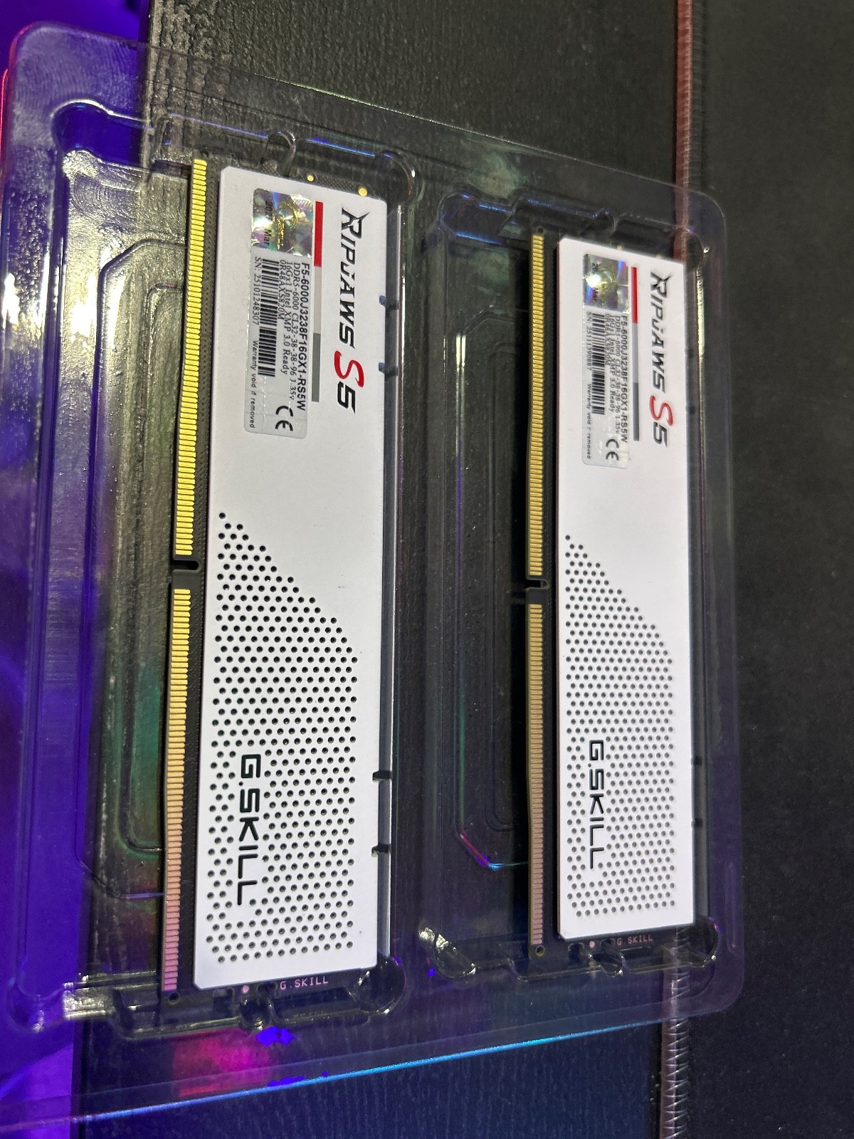 32gb Ripjaws S5 DDR5 6000hz cl32-38-38-96 1.35v white g skill Ram 2-16gb sticks