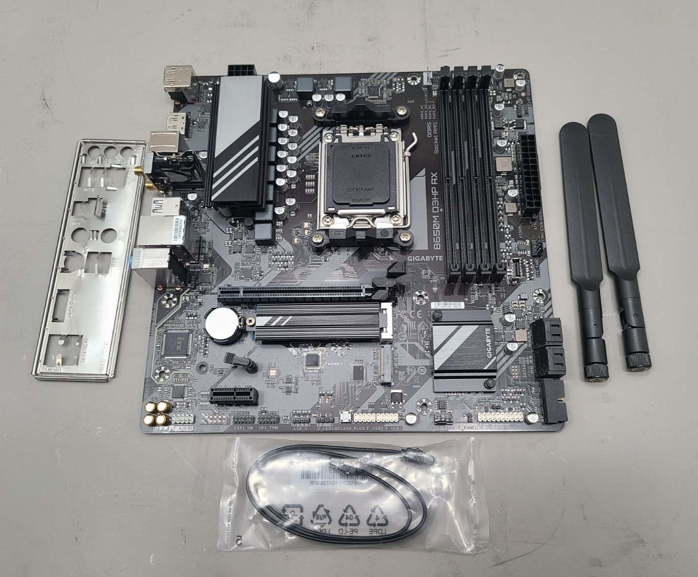 GIGABYTE B650M D3HP AX rev. 1.0 AM5 M-ATX DDR5