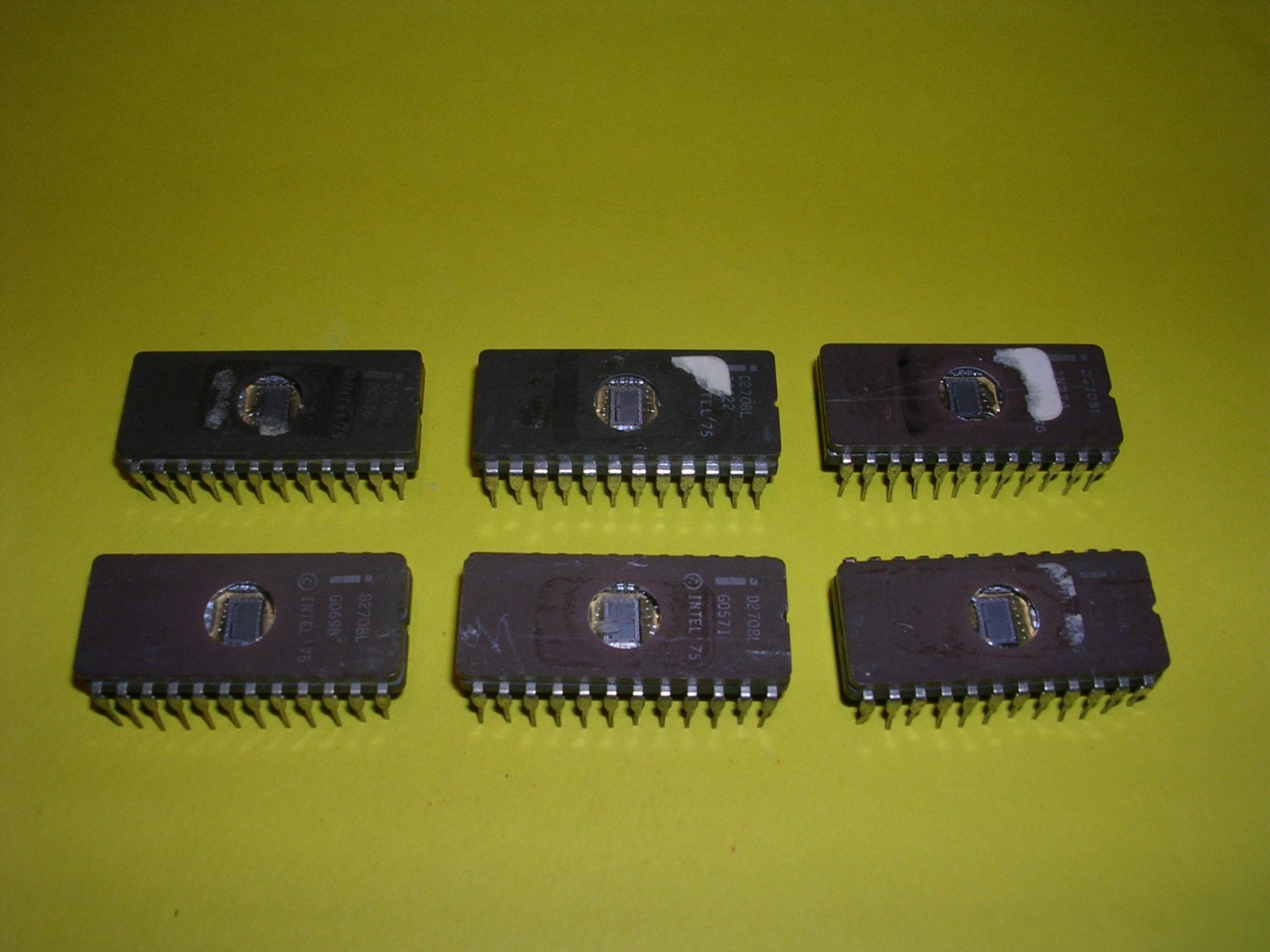 Six (6) Intel D2708L (2708, C2708, D2708) 8192-Bit (1024 x 8) EPROM Chips